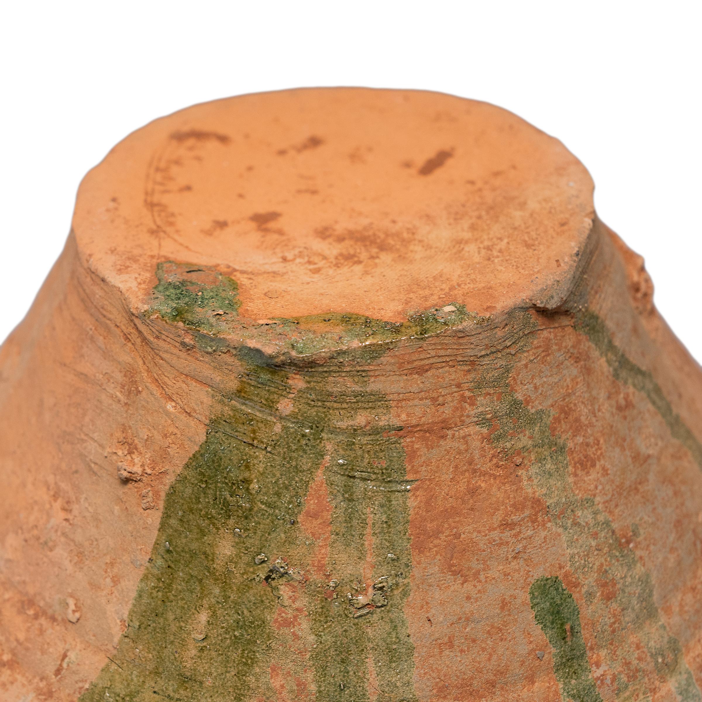 Vernissé Chinese Yuan Green Glazed Zodiac Jar, c. 1350 en vente