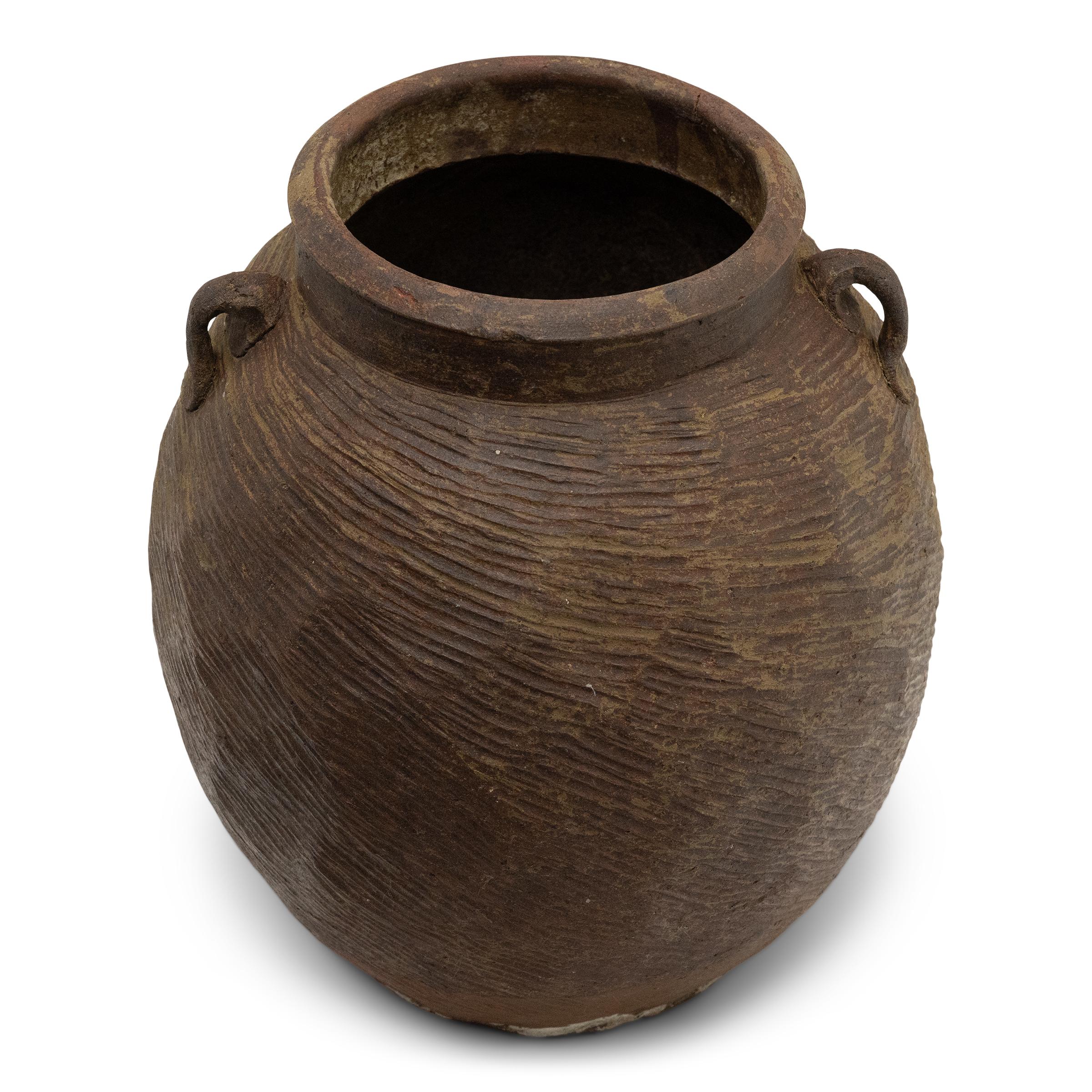 Qing Chinese Yunnan Lobed Pot, c. 1800 For Sale