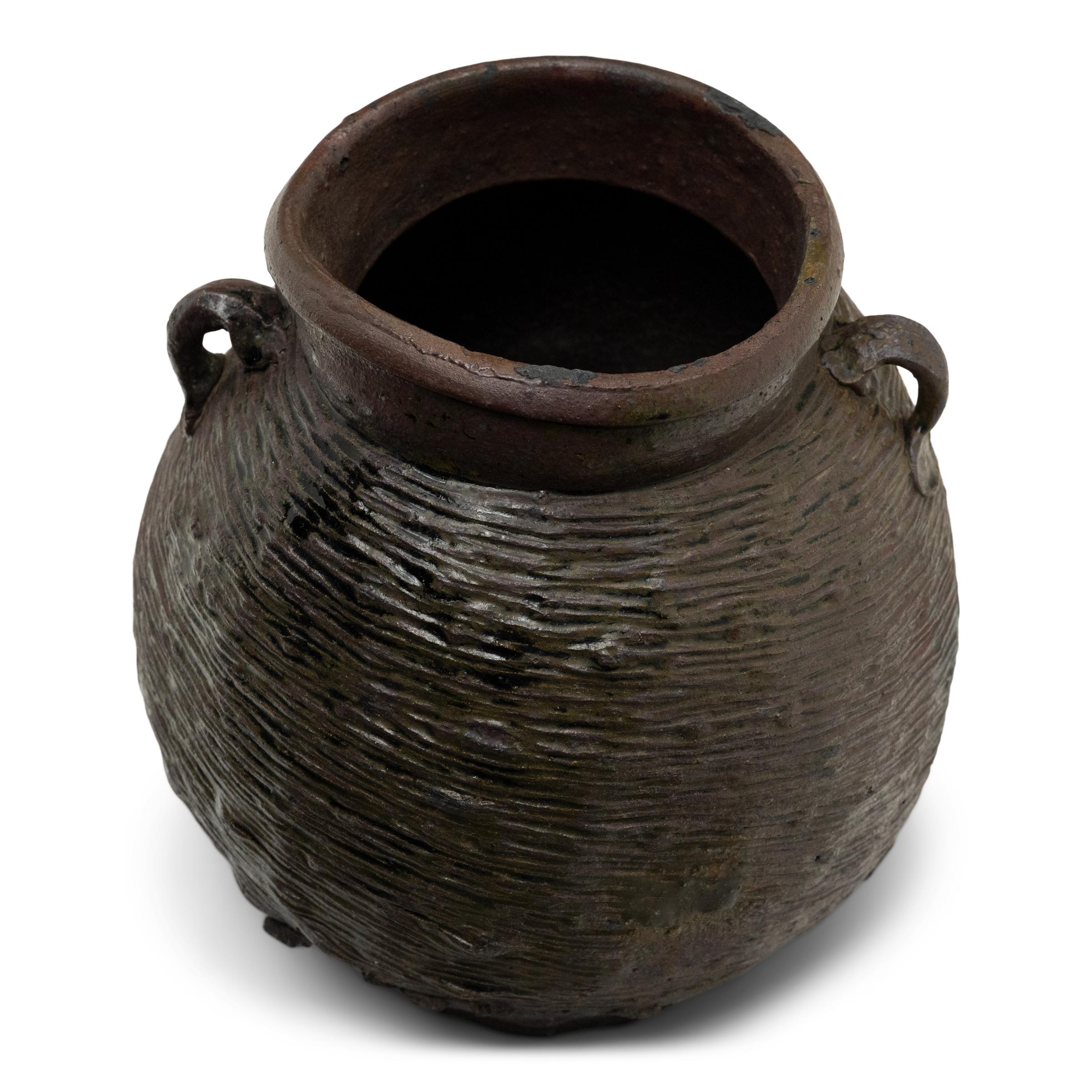 Qing Chinese Yunnan Lobed Pot, c. 1800 For Sale