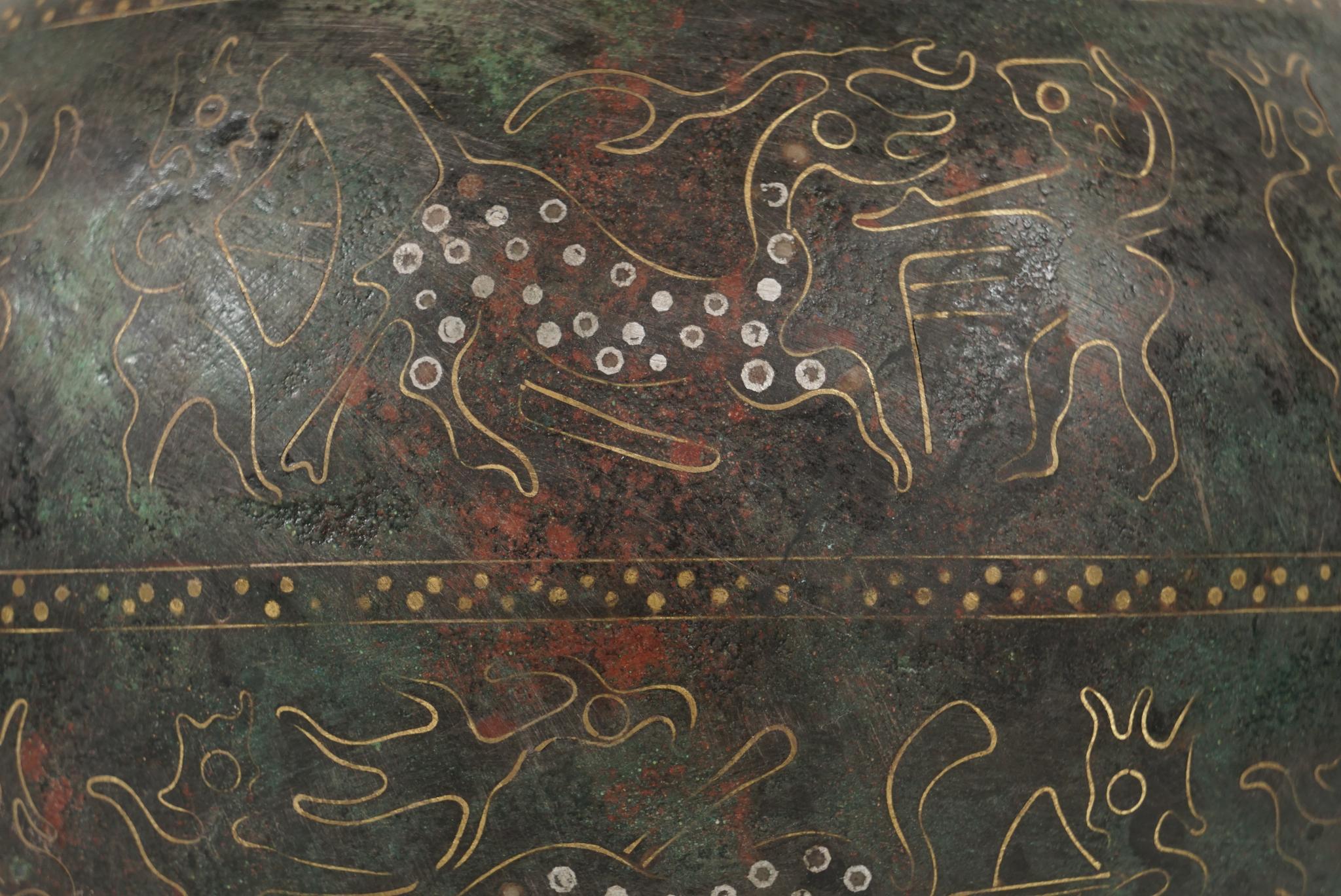 Archaistic Chinese Zhou Dynasty Style Bronze Hue Inlaid with Gold  & Silver Wire For Sale