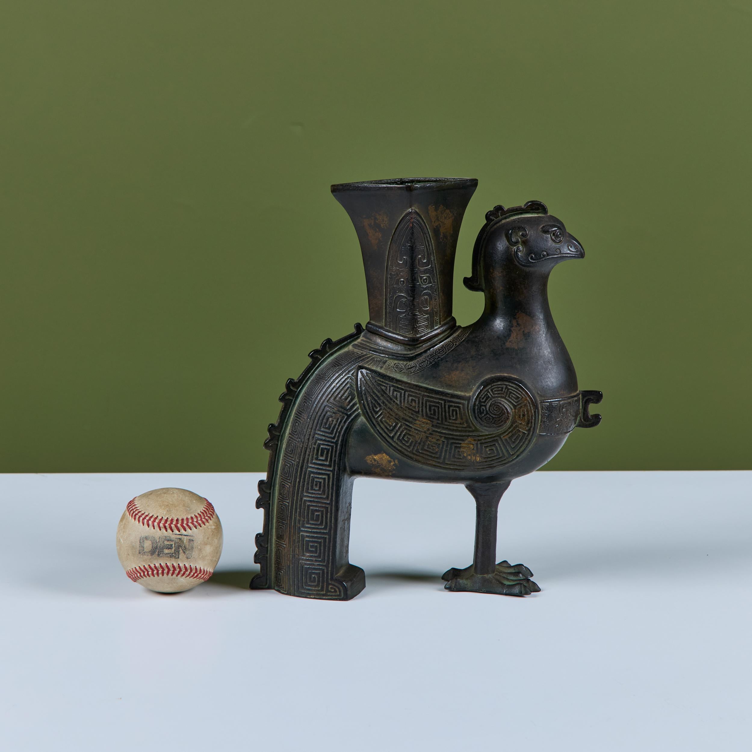 Chinese Zun Rooster Vessel In Good Condition For Sale In Los Angeles, CA