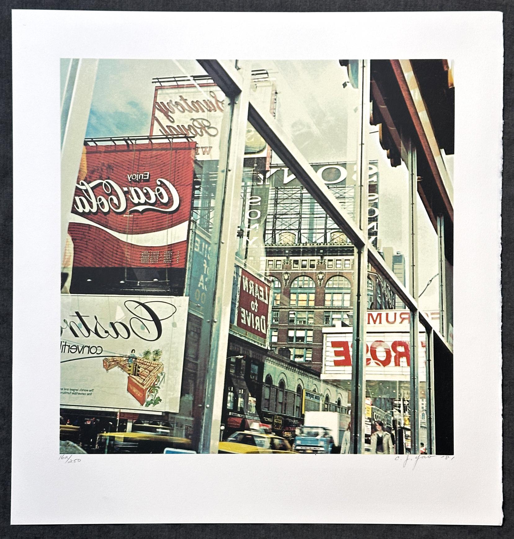 Coca Cola #4 1981 Signierter Siebdruck in limitierter Auflage auf Bogenpapier, Coca Cola (Abstrakt), Print, von C.J. (Ching Jang) Yao
