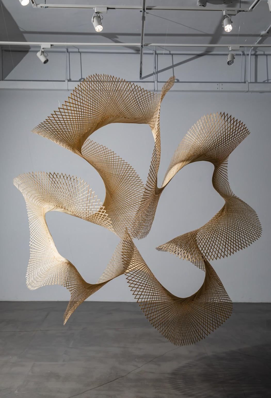 Clouds of Smoke Dream Quest - Abstract Sculpture by Chingke Lin