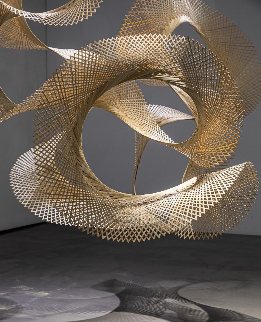 Clouds of Smoke Limitless - Brown Abstract Sculpture by Chingke Lin