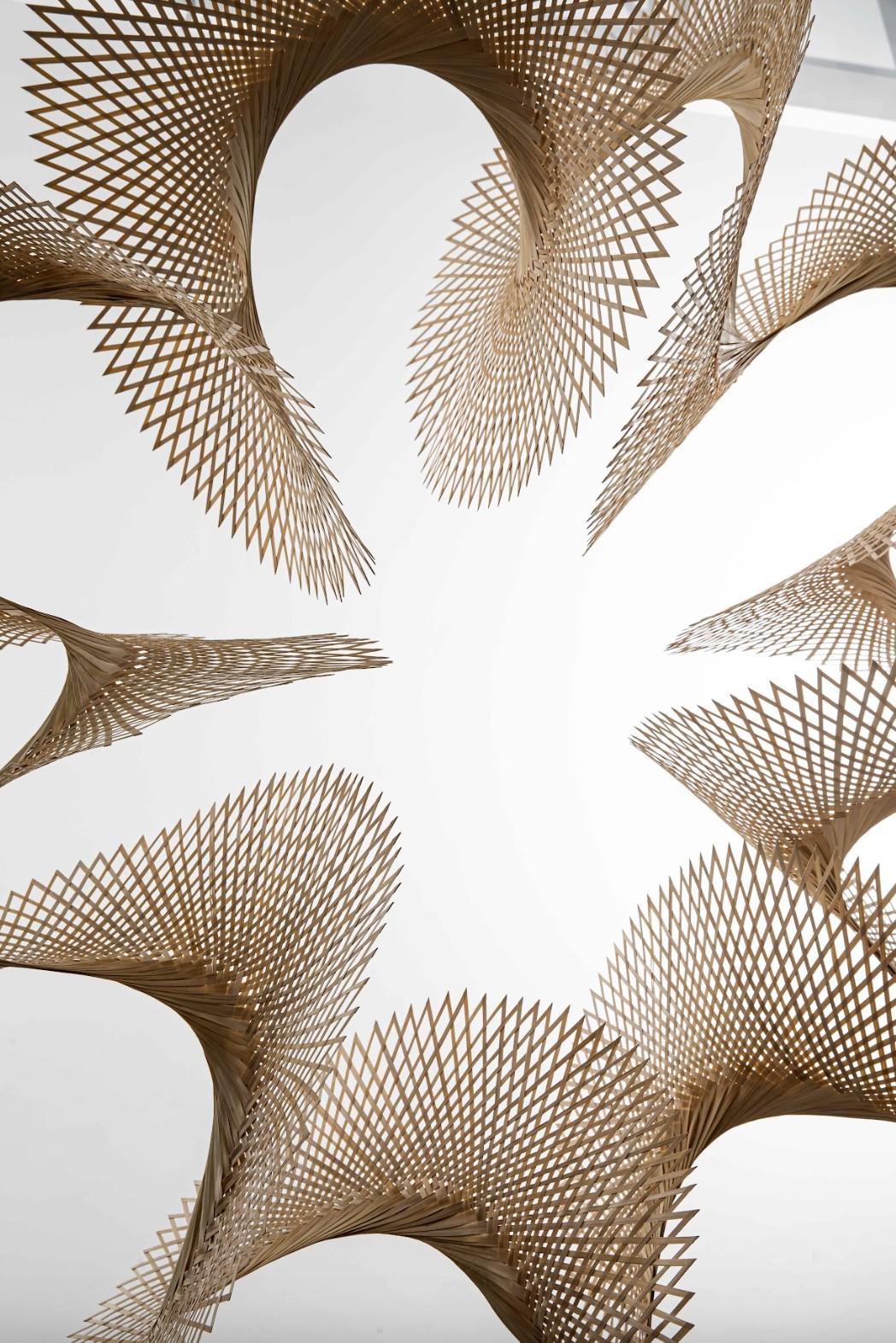 Clouds of Smoke Shine - Sculpture by Chingke Lin