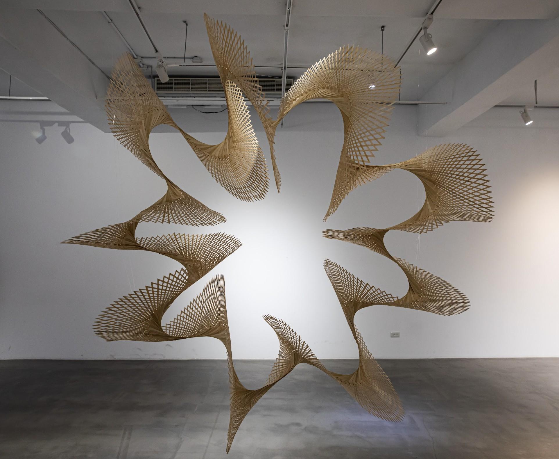 Chingke Lin Abstract Sculpture - Clouds of Smoke Shine