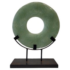Sculpture de disque bi céladon vert de Chinois, minéraux et forgeage