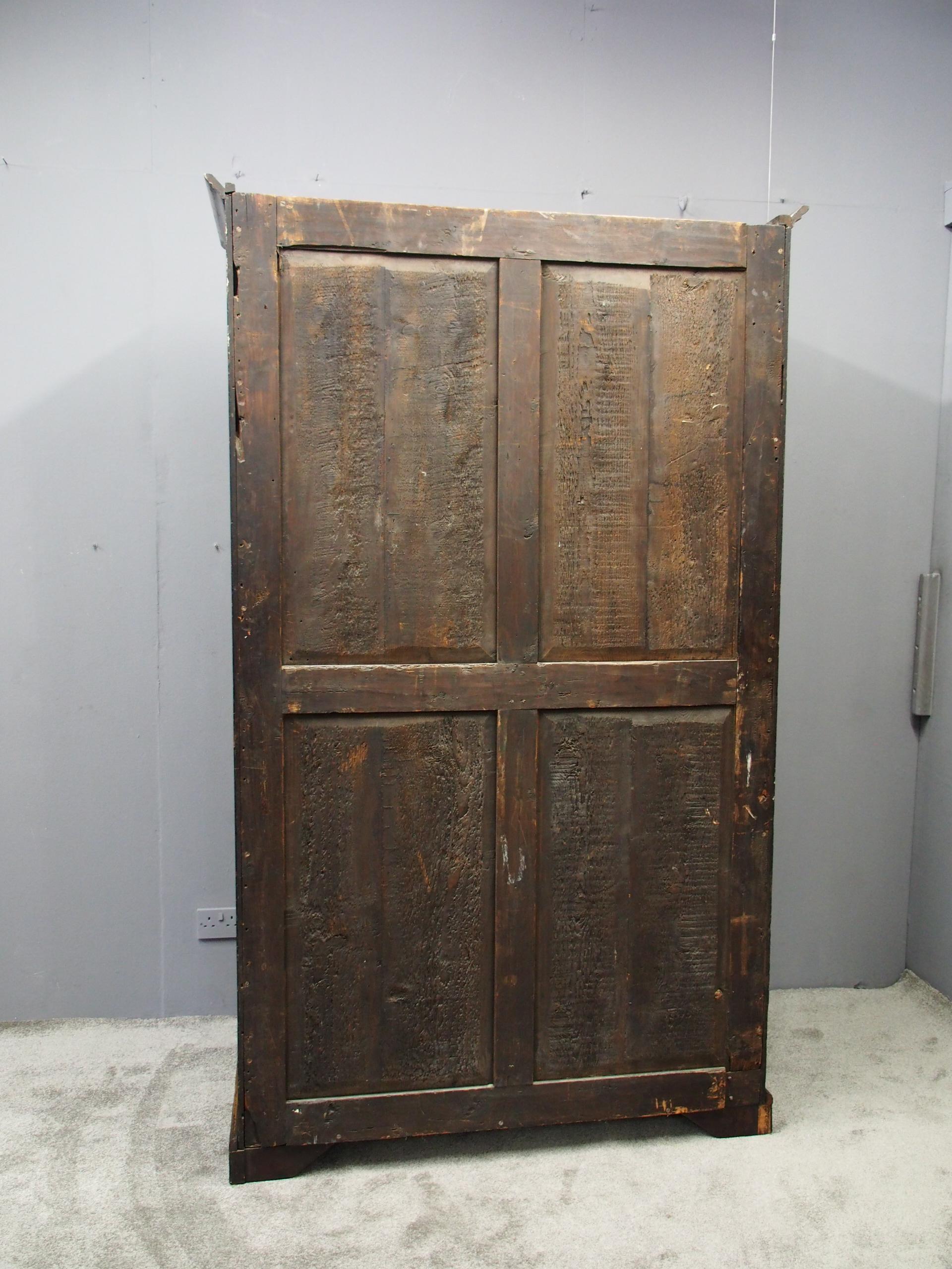 Chinoiserie 2-Door Wardrobe For Sale 7