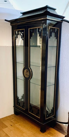 Chinoiserie Asian Black Lacquer Pagoda Style Display China Cabinet Vitrine