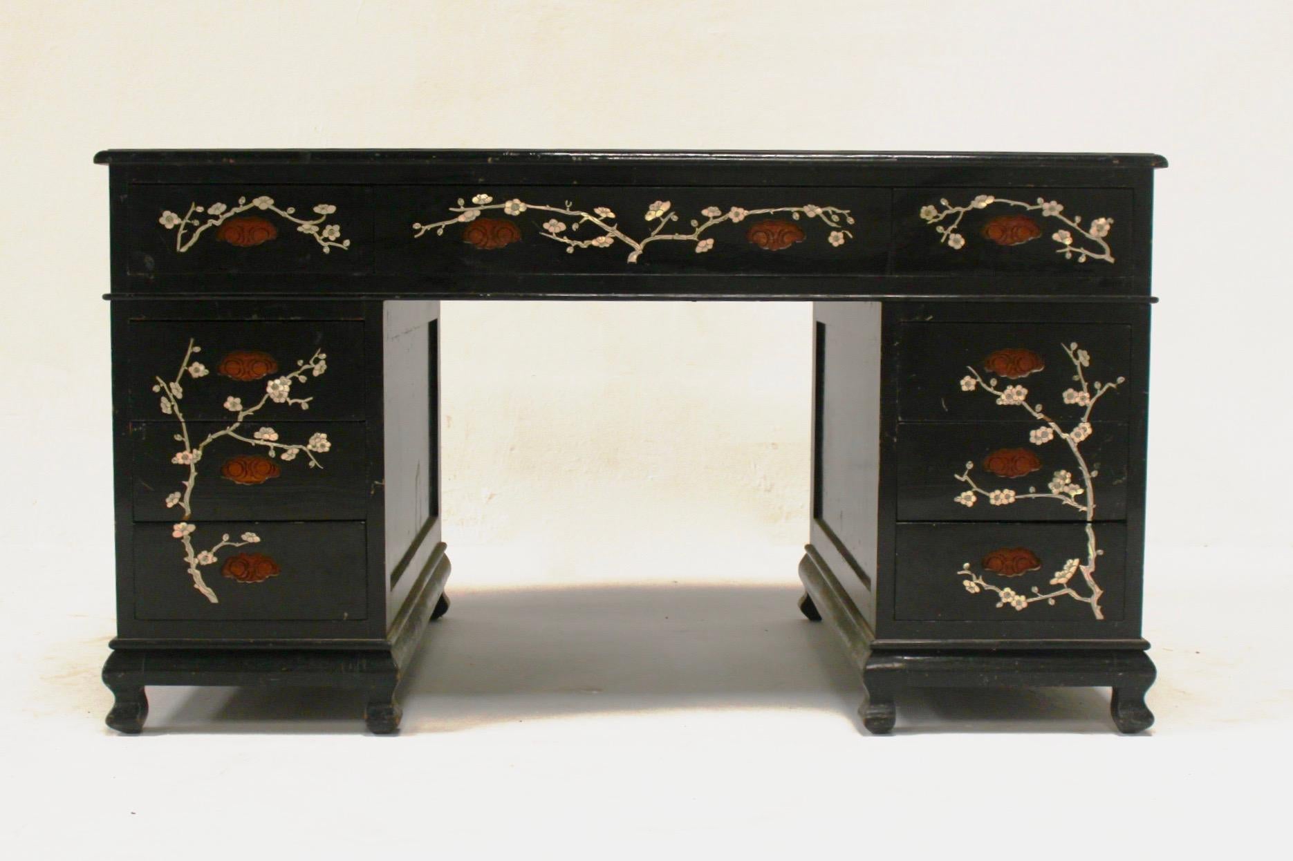 Chinoiserie back lacquered with mother of pearl inlay desk, Spain, 1940s.

- Art Deco style with curved feet. Very usual, this kind of mixed in the Spanish furniture of the time.
- Inlay mother of pearl flowers decoration without drawer pulls,