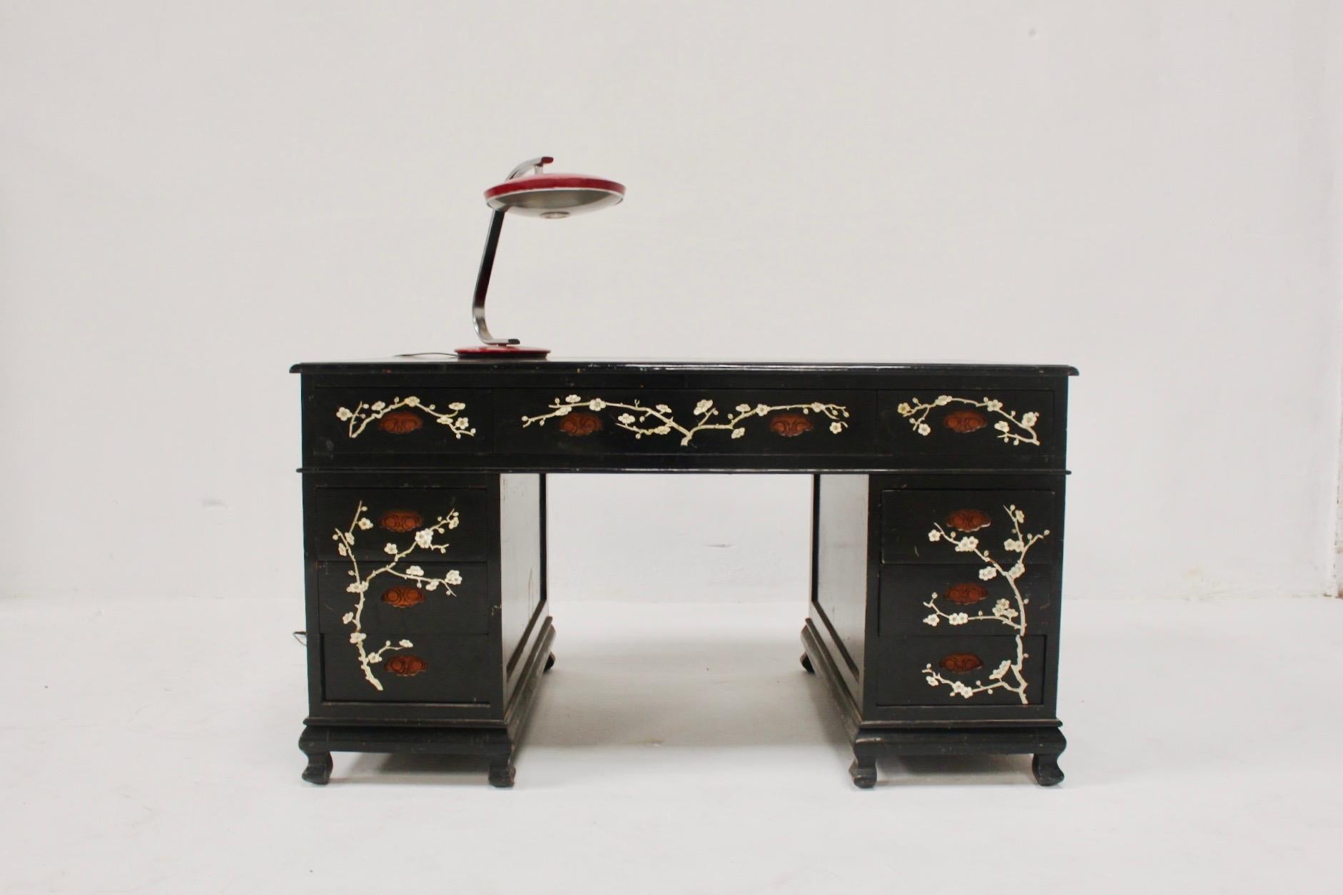 Mid-20th Century Chinoiserie Back Lacquered Art Deco Mother of Pearl Inlay Desk, Spain, 1940s For Sale