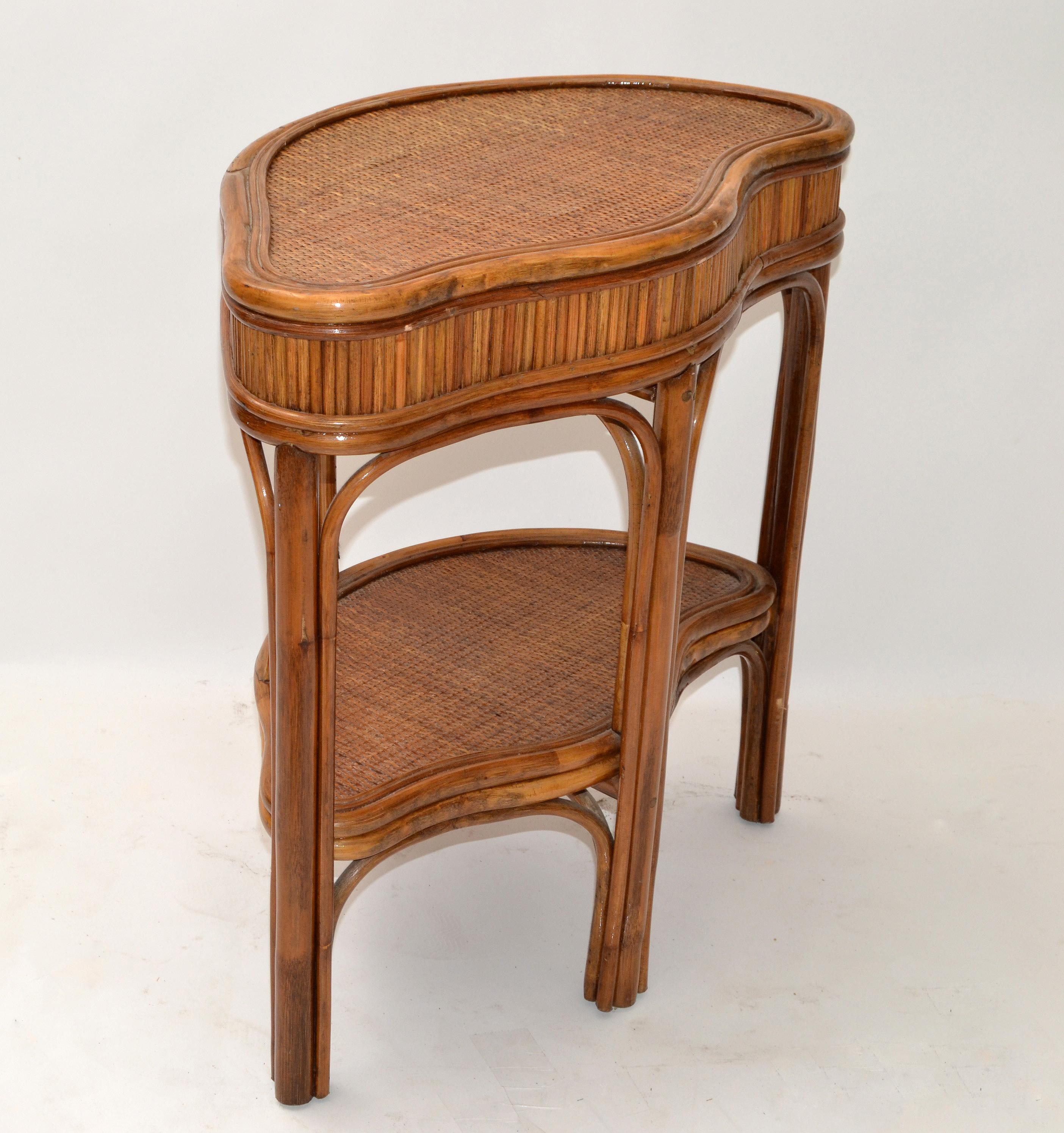 Chinoiserie Bamboo & Rattan Handmade Two-Tier Side, End Table Asian Modern 70s For Sale 3