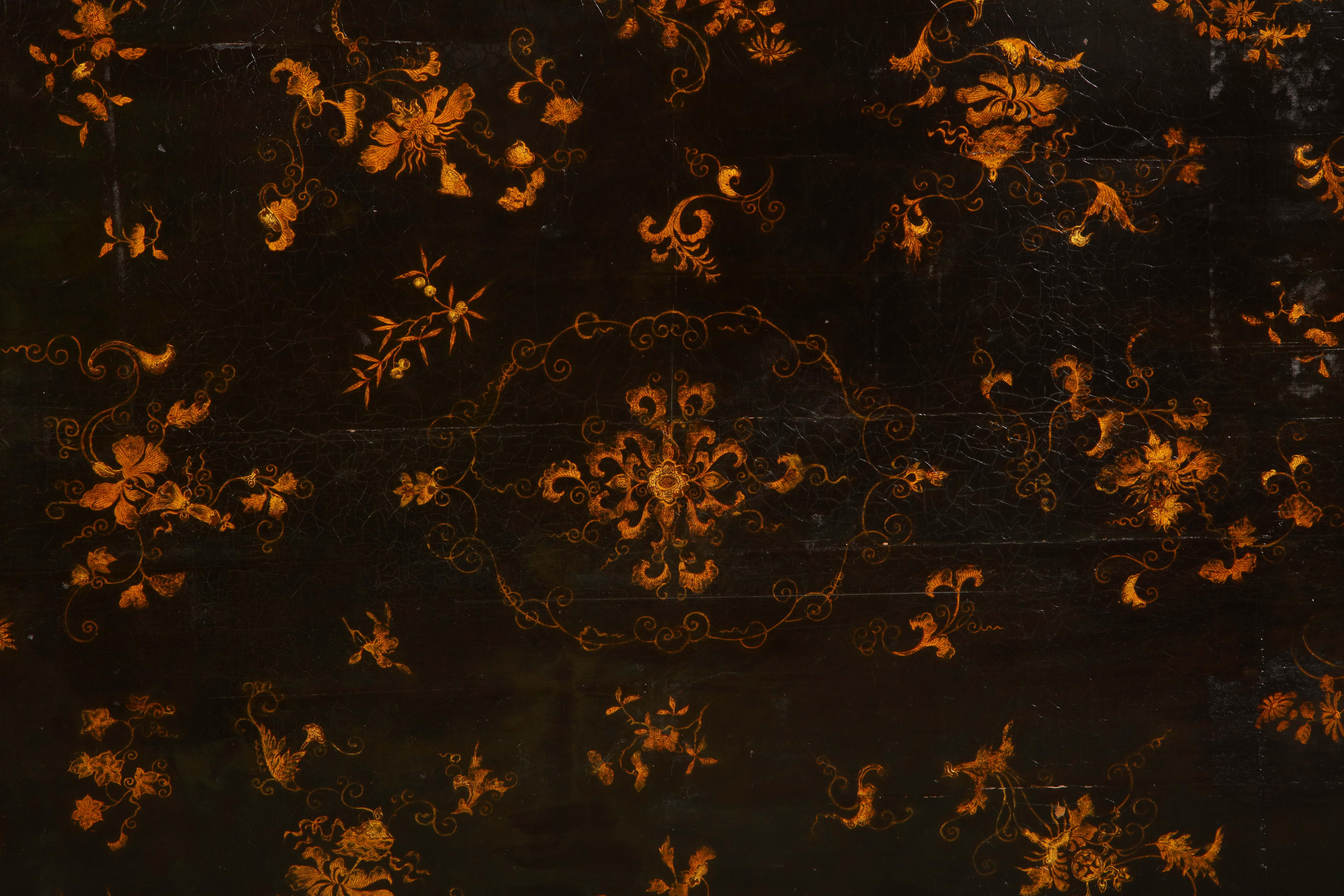 Chinoiserie Black Lacquer and Gilt Low Table 8