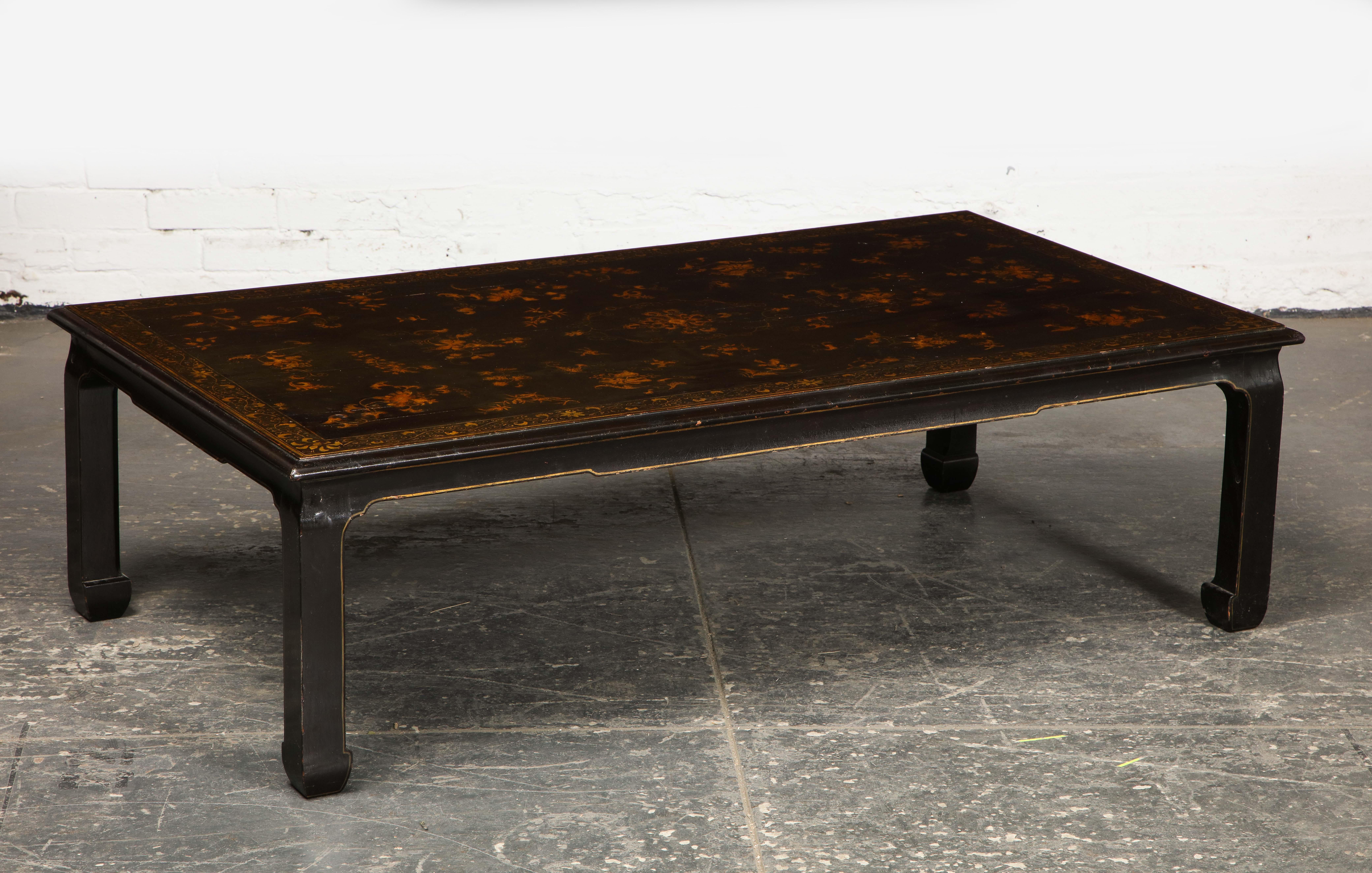 Chinoiserie Black Lacquer and Gilt Low Table 3