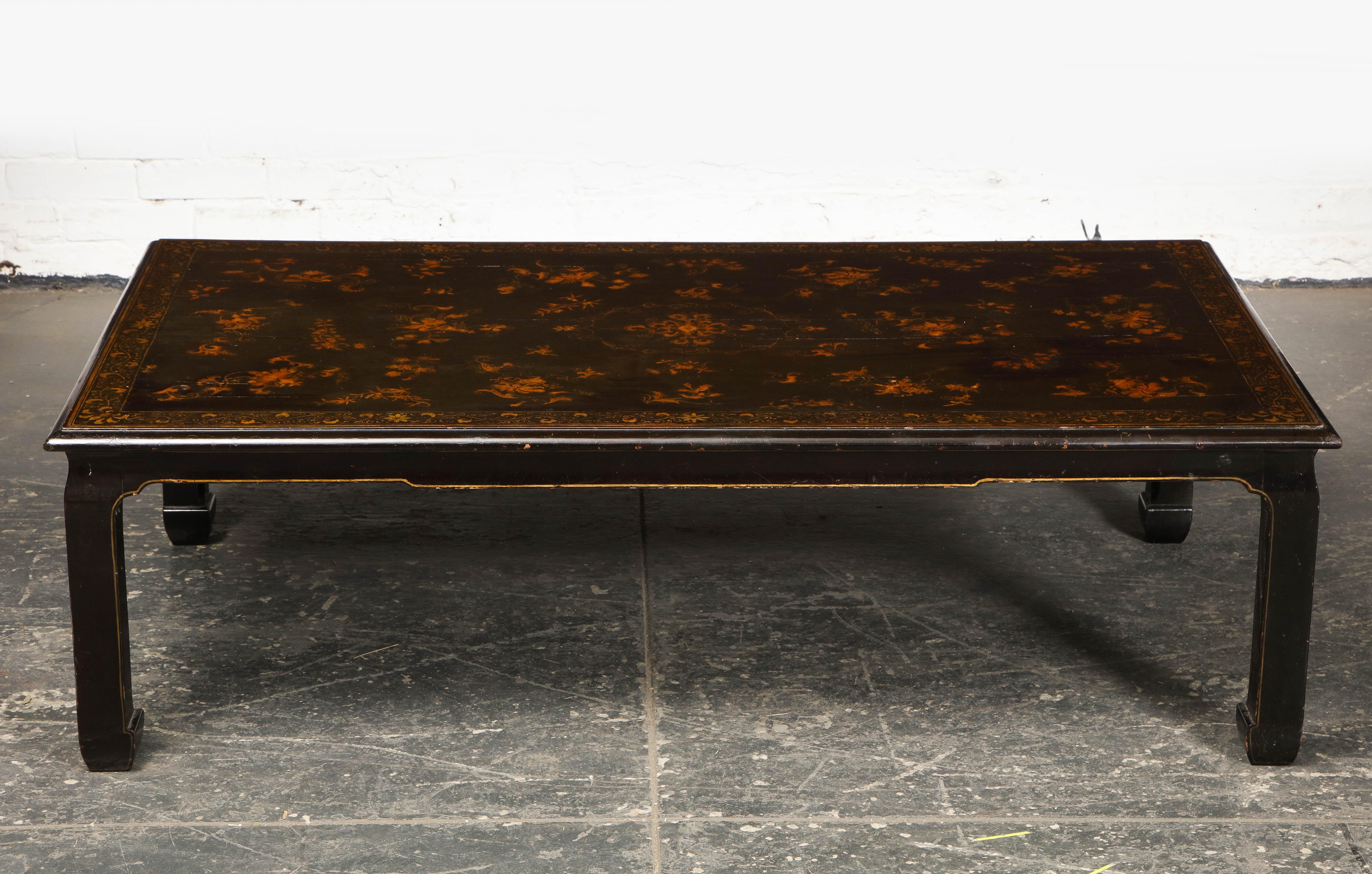Chinoiserie Black Lacquer and Gilt Low Table 5