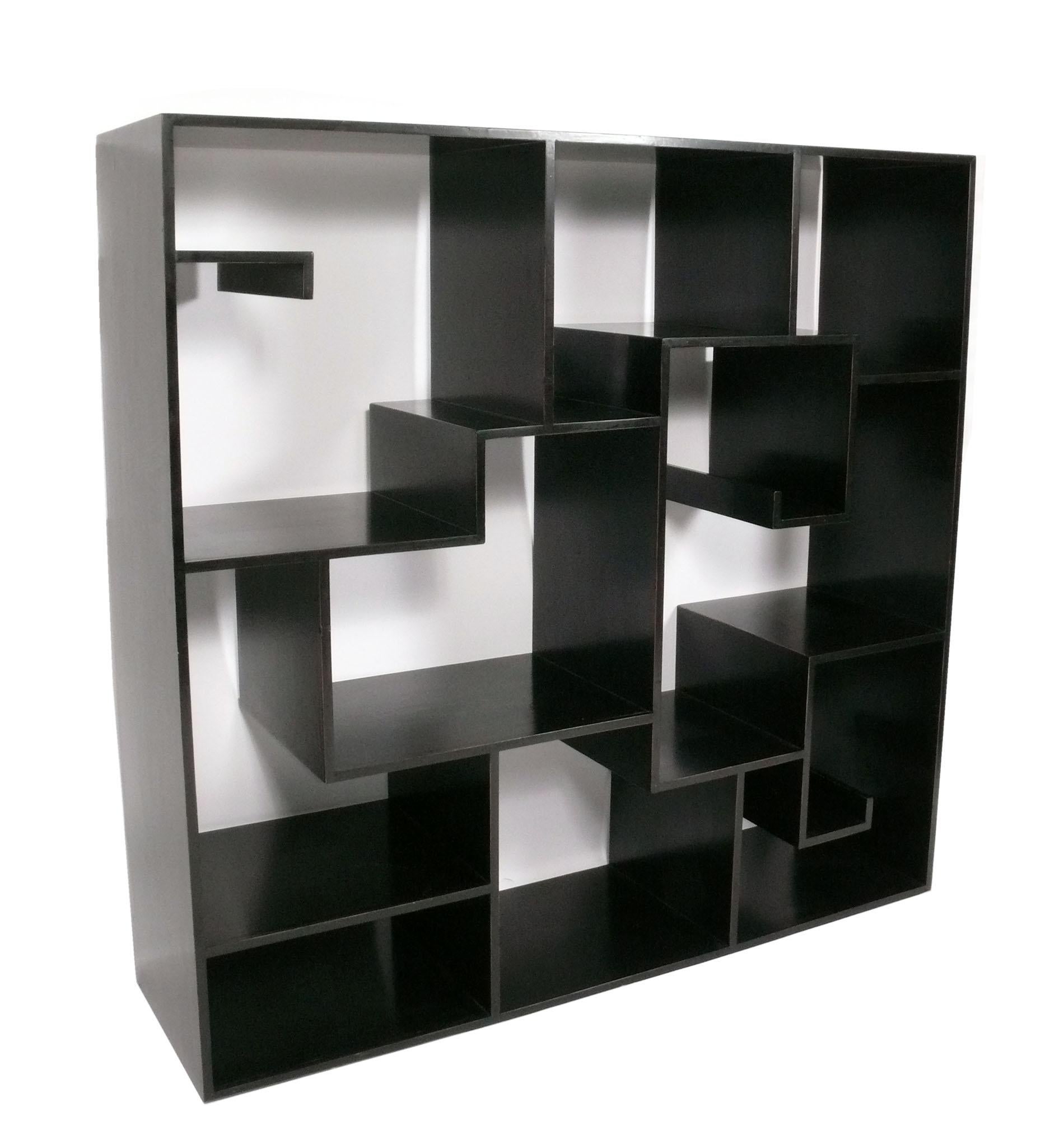 Cinese Libreria Etagere Vitrine in lacca nera Chinoiserie circa anni '50 in vendita