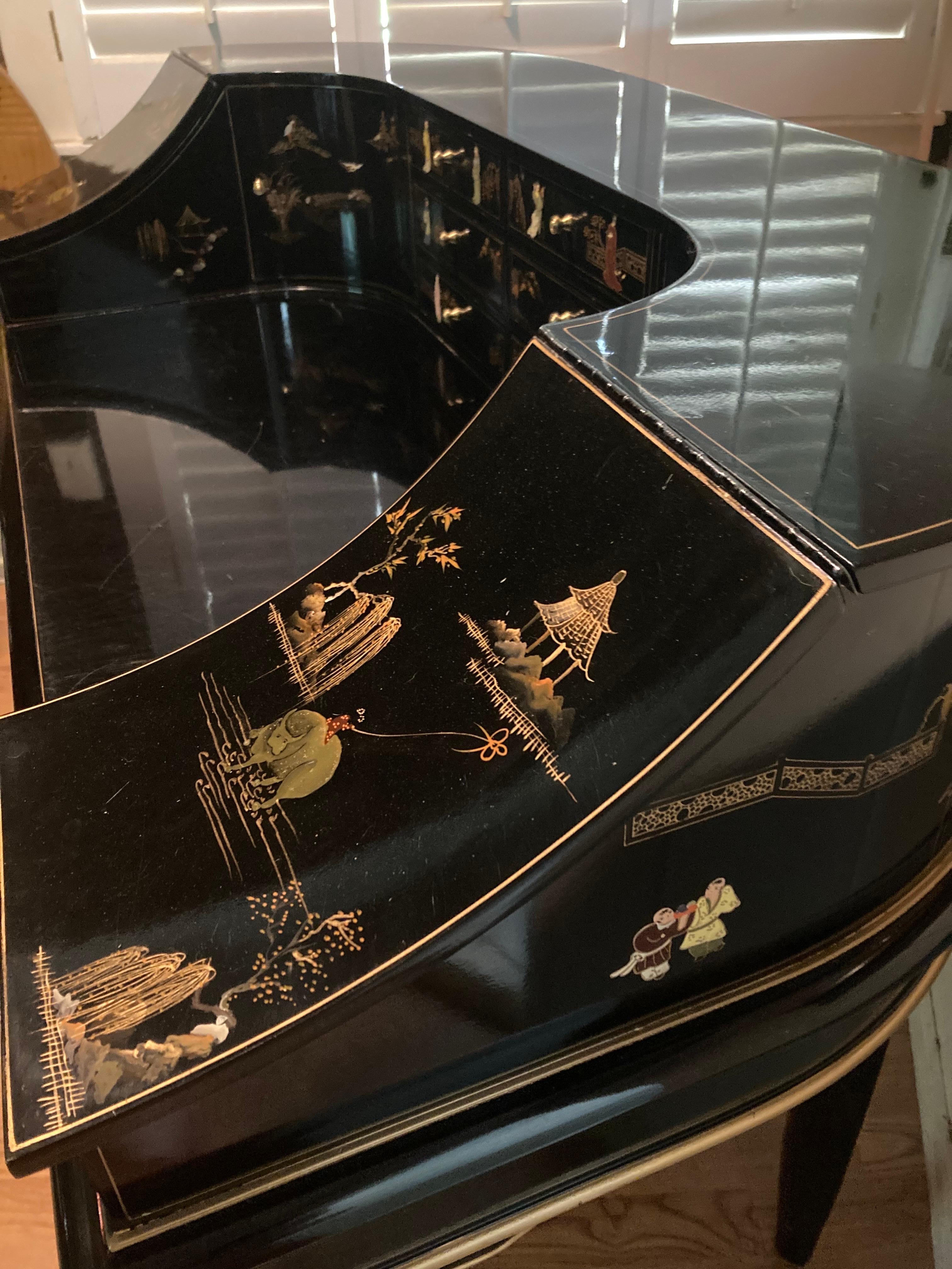 chinoiserie black lacquer writing desk For Sale 5