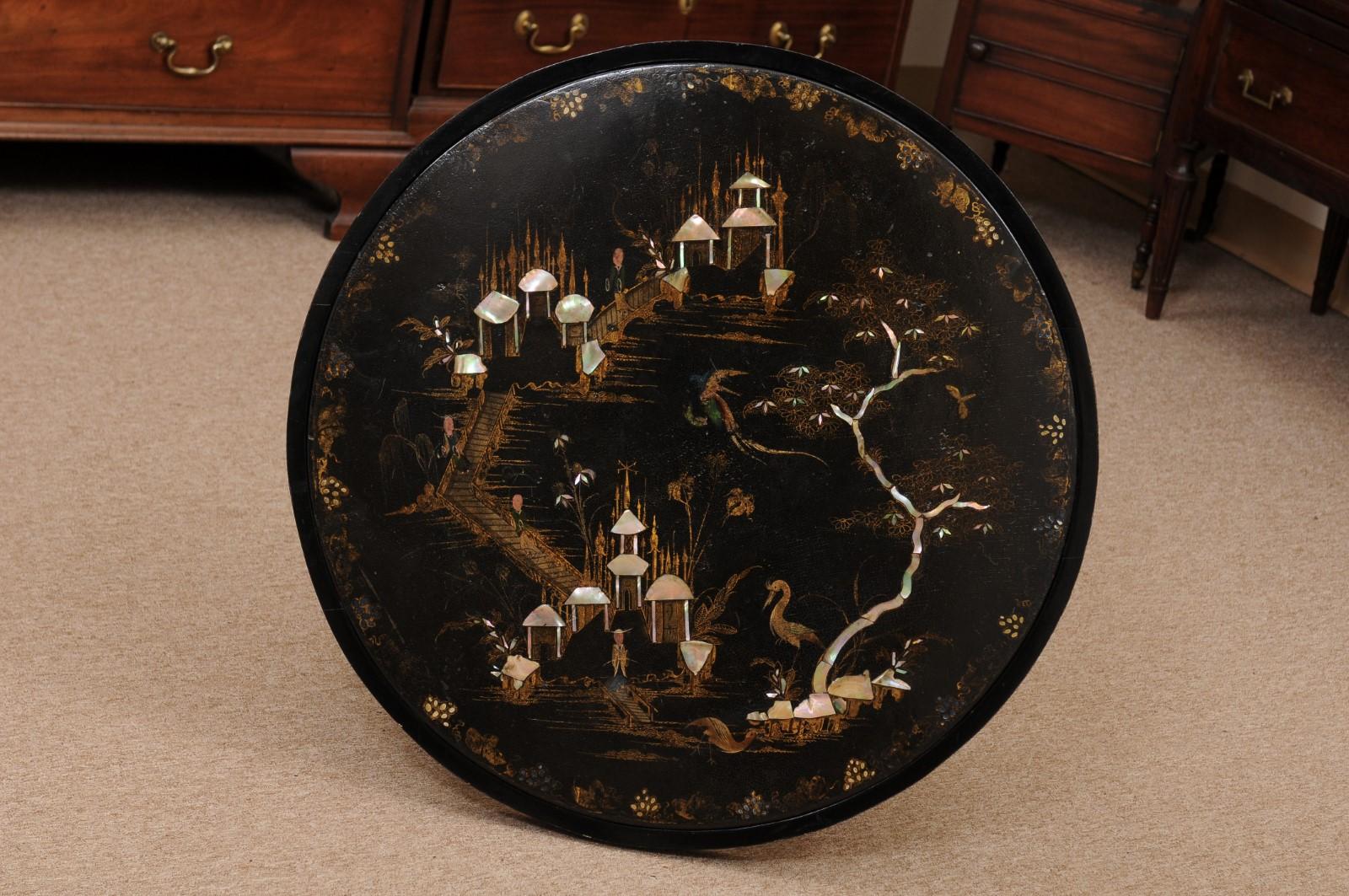 Chinoiserie Black Lacquered Cocktail Table with Mother of Pearl Inlay 8