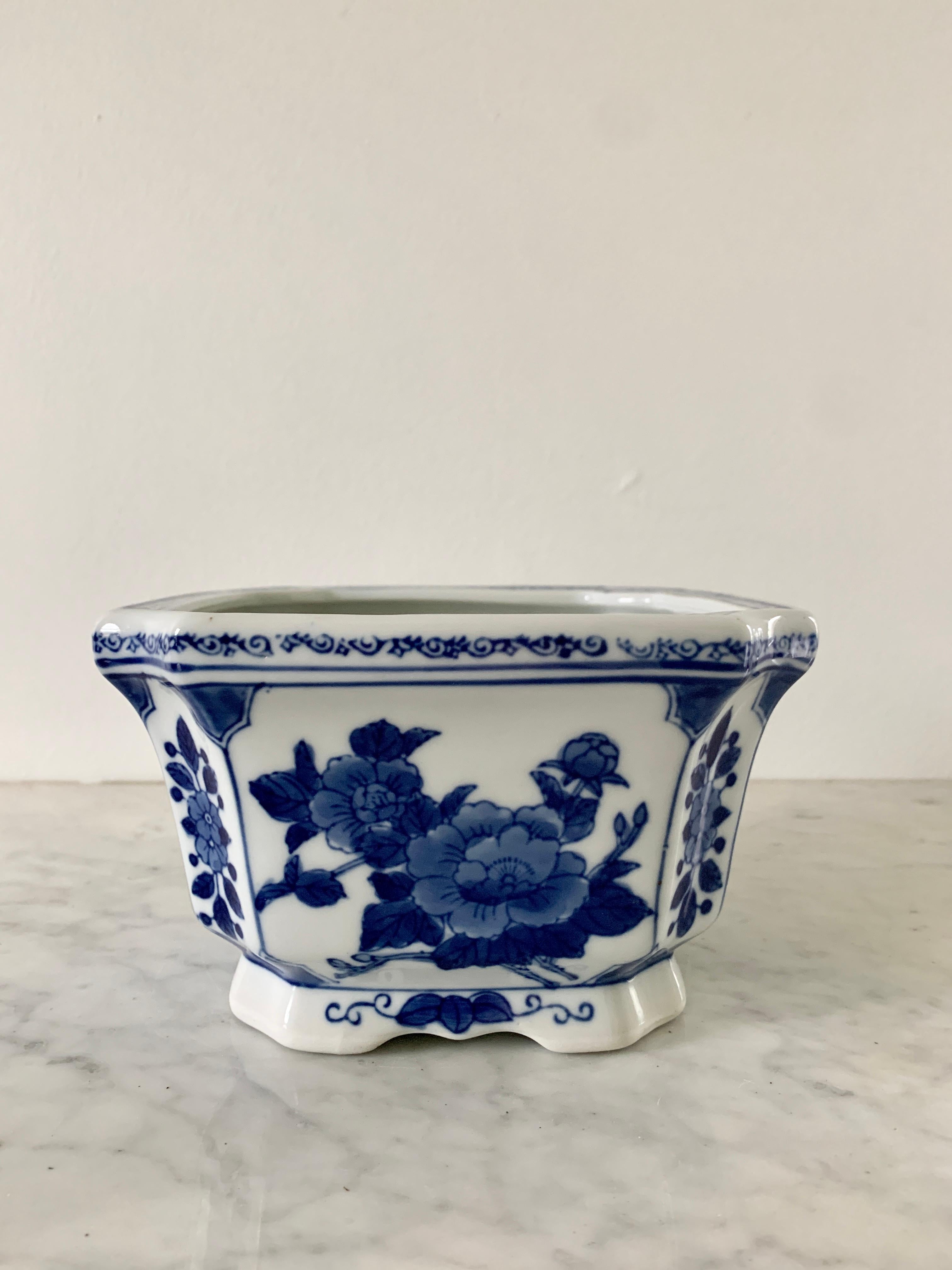 Chinoiserie Blue and White Porcelain Cachepot Planters, Pair 3