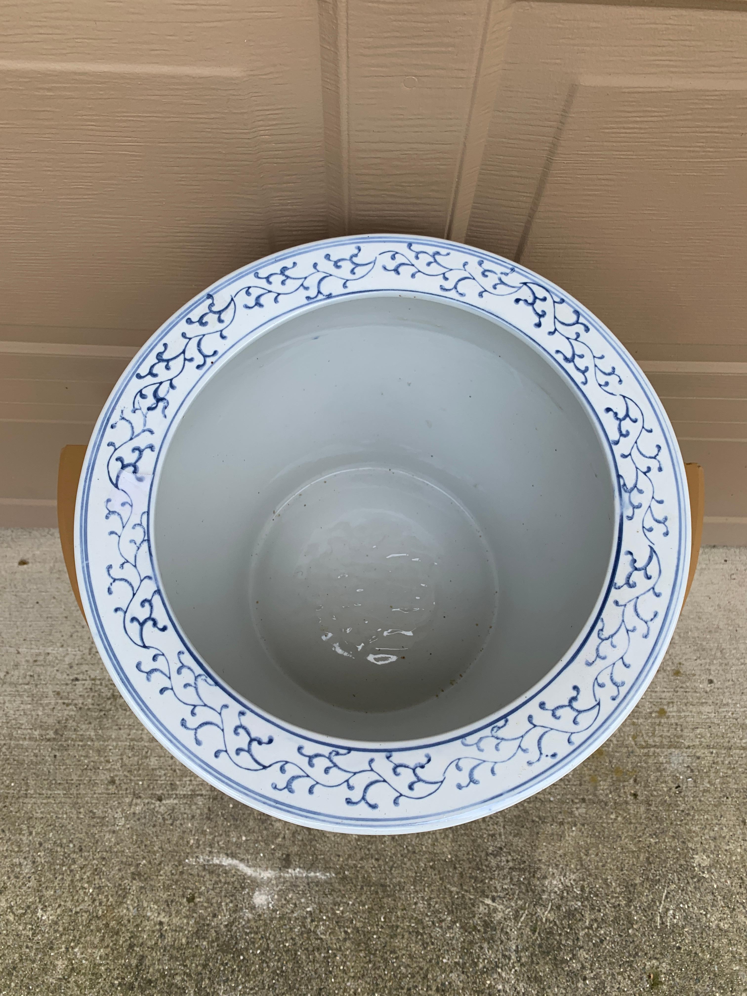 Chinoiserie Blue and White Porcelain Fishbowl Planter For Sale 3