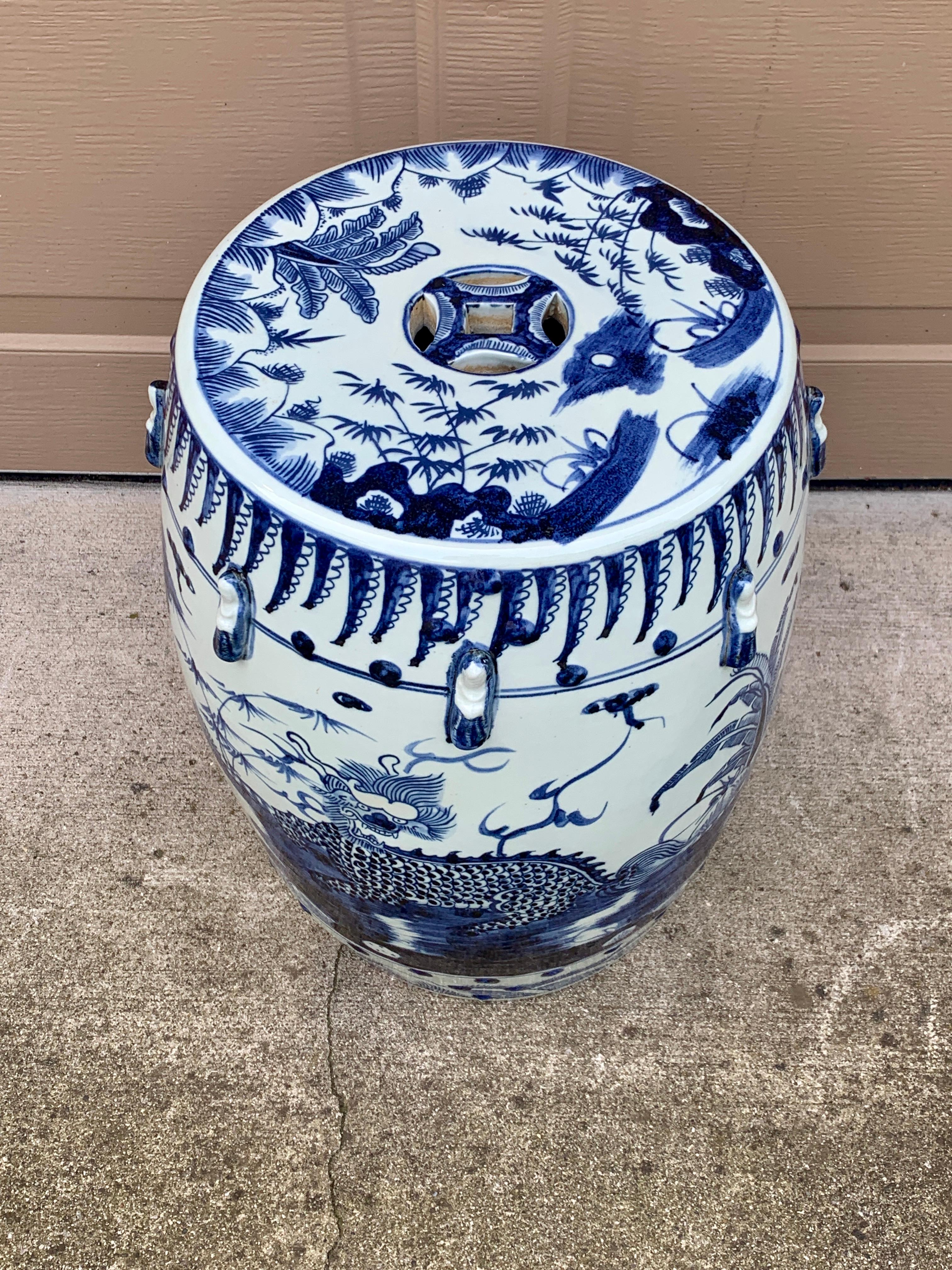 Chinese Chinoiserie Blue and White Porcelain Garden Stool or Side Table