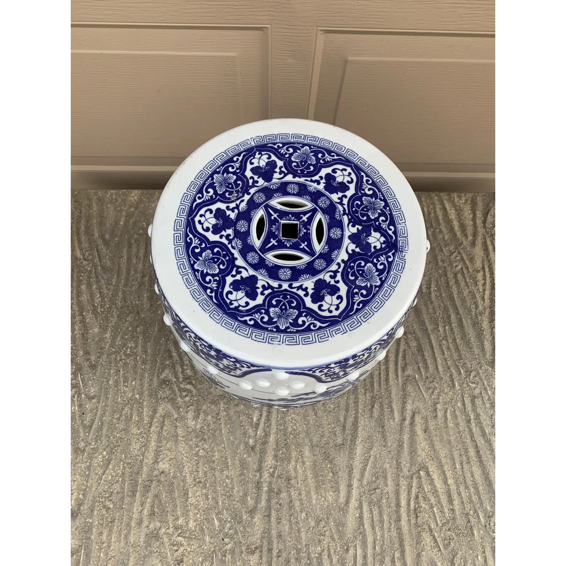 Chinoiserie Blue and White Porcelain Garden Stool or Side Table 2