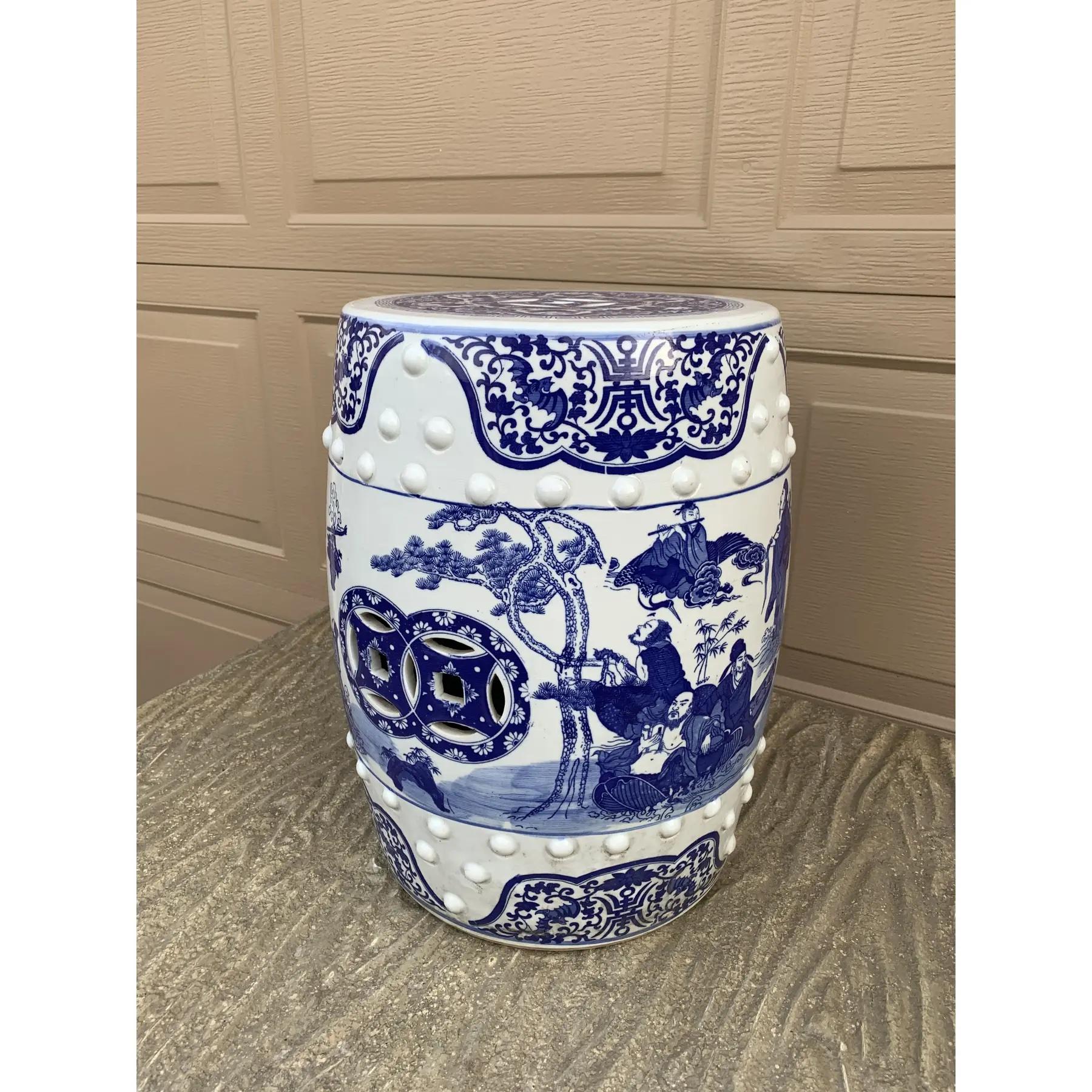 Chinoiserie Blue and White Porcelain Garden Stool or Side Table 3