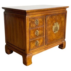 Comodino Chinoiserie Burlwood and Brass di Gordon's Furniture