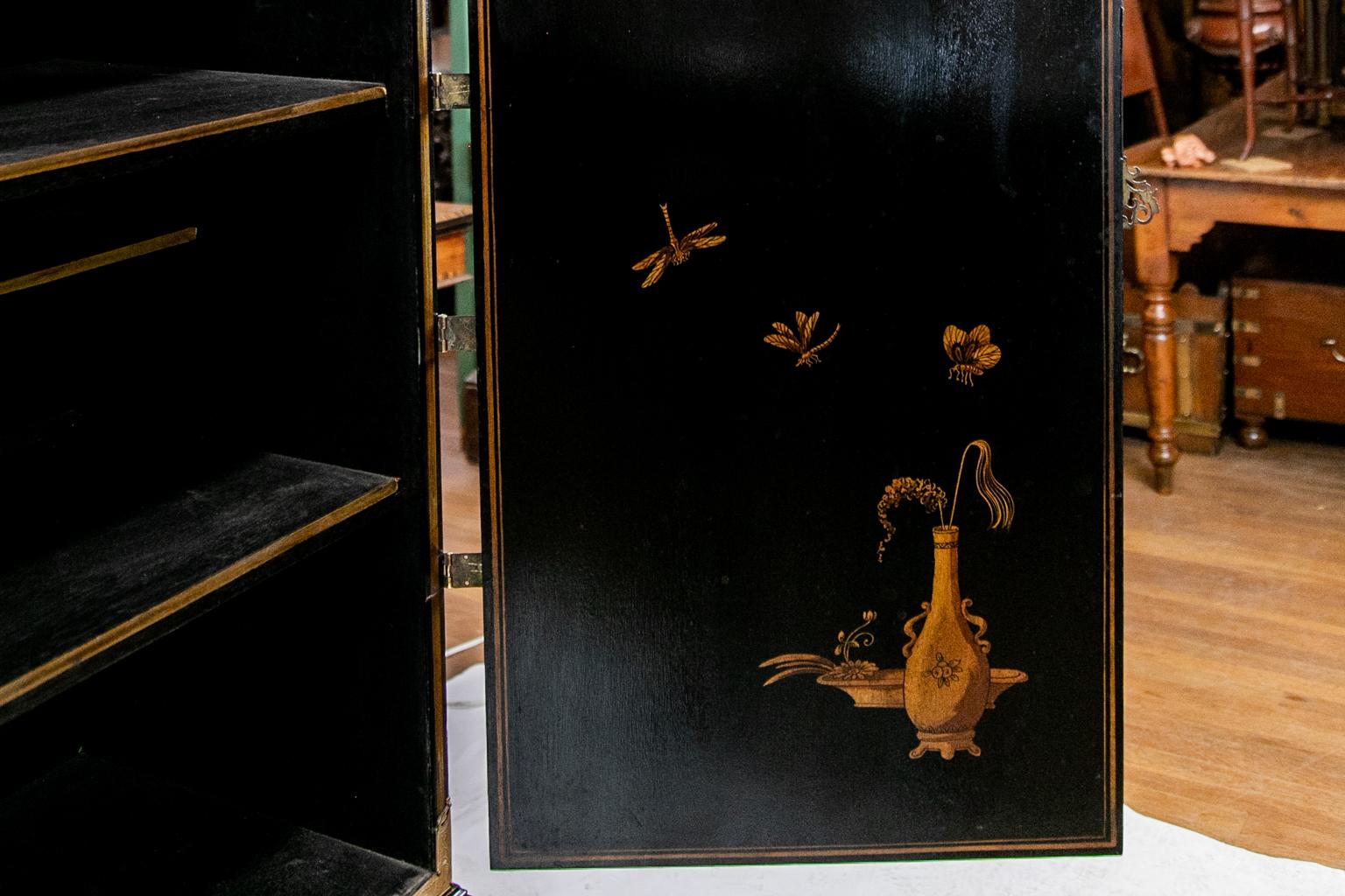 Chinoiserie Cabinet on Legs In Good Condition In Wilson, NC