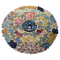 Chinoiserie-Teppich aus dem Nachlass des verstorbenen Sir Arthur Lasenby Liberty, um