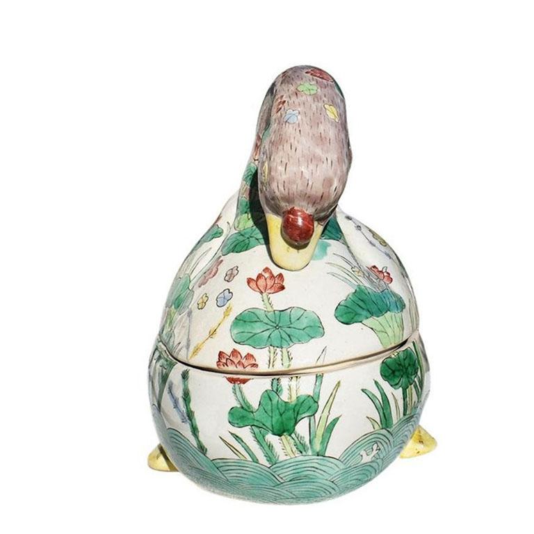 Chinoiserie Ceramic Famille Verte Duck Tureen with Lid In Good Condition In Oklahoma City, OK