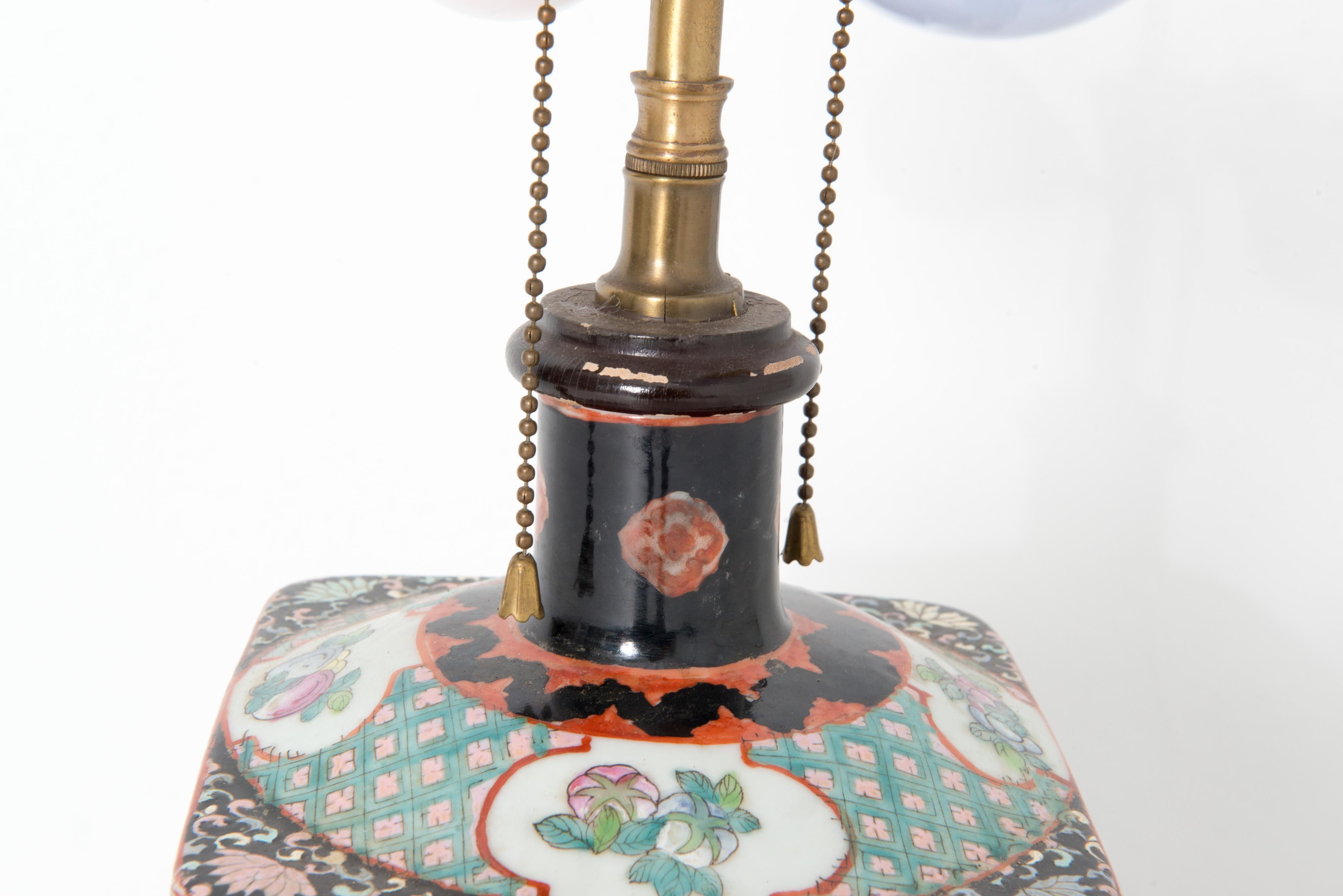 Chinoiserie Ceramic Lamp For Sale 2