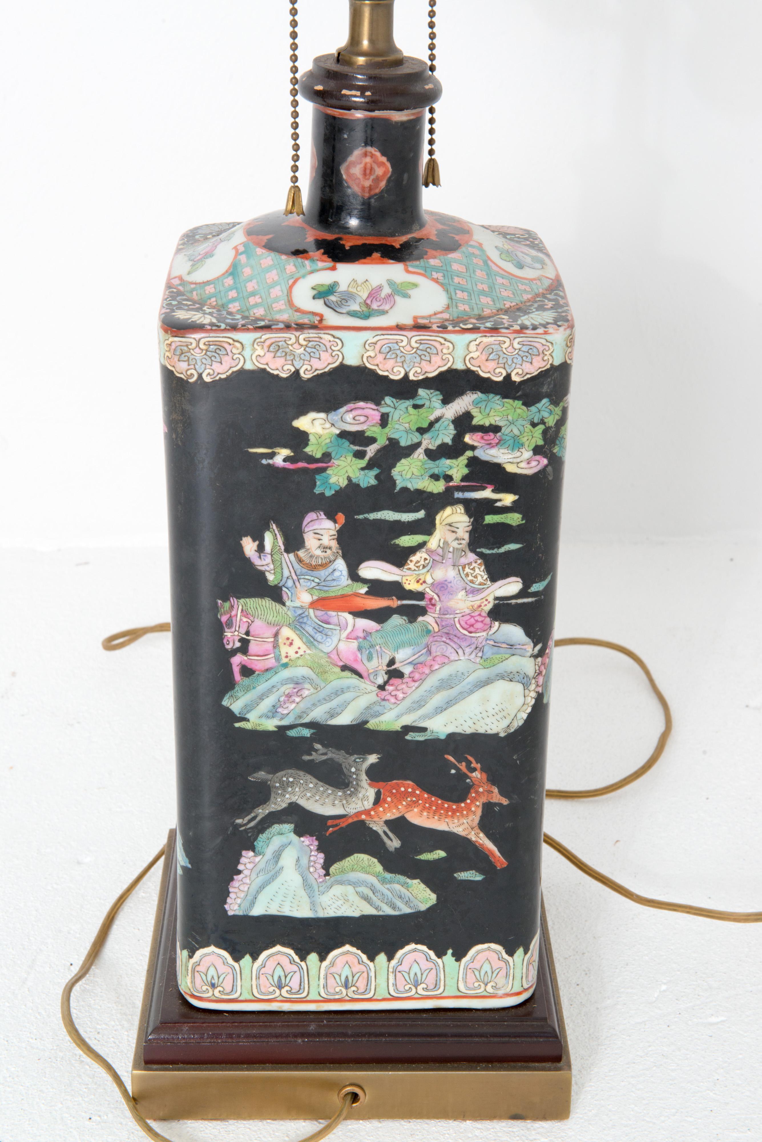 Chinoiserie Ceramic Lamp For Sale 4