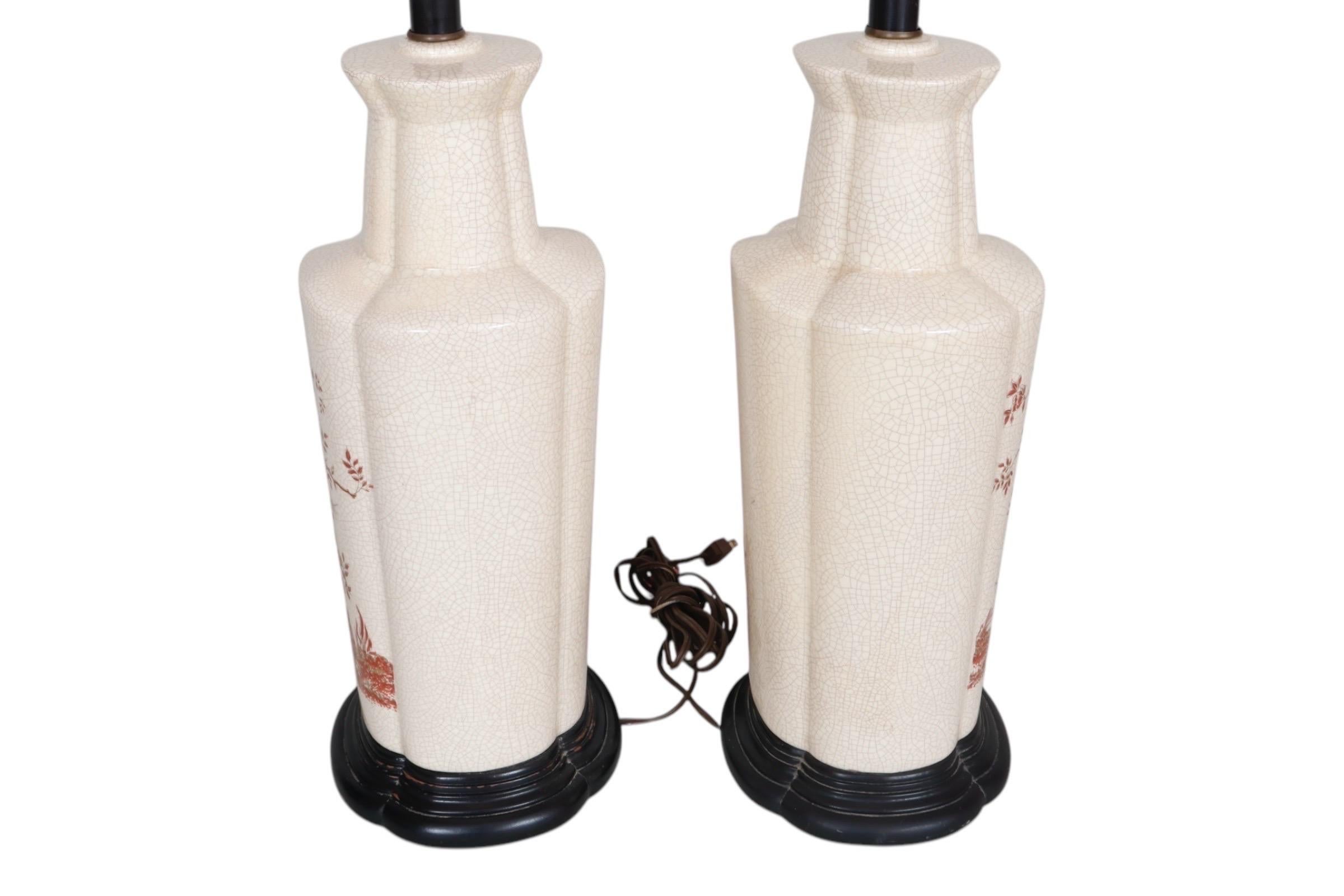 Paire de lampes de table en céramique Chinoiserie en vente 3