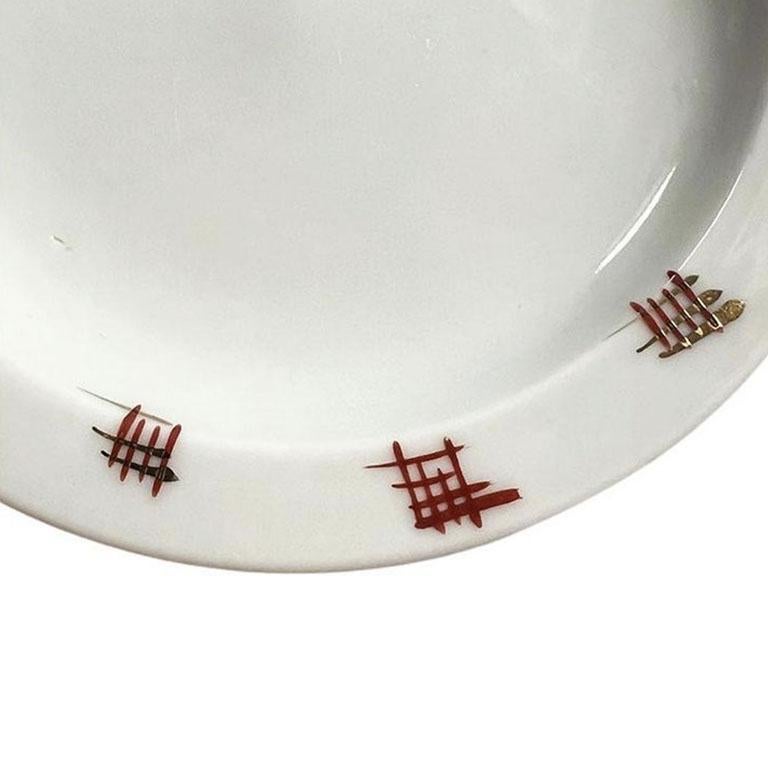 Chinese Chinoiserie Ceramic Trinket Dish with Red and Gold Characters For Sale