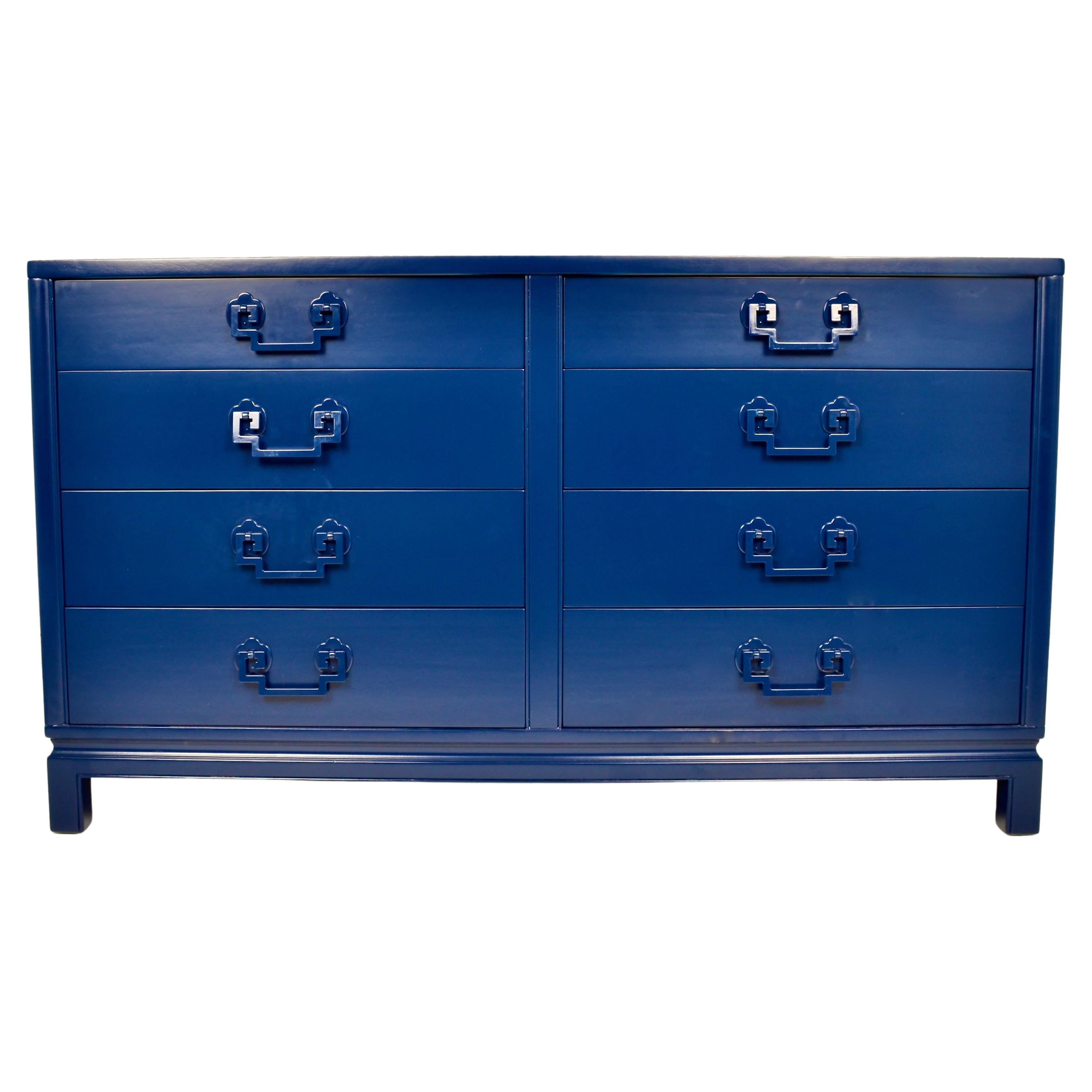 Commode chinoiseries en laque bleue