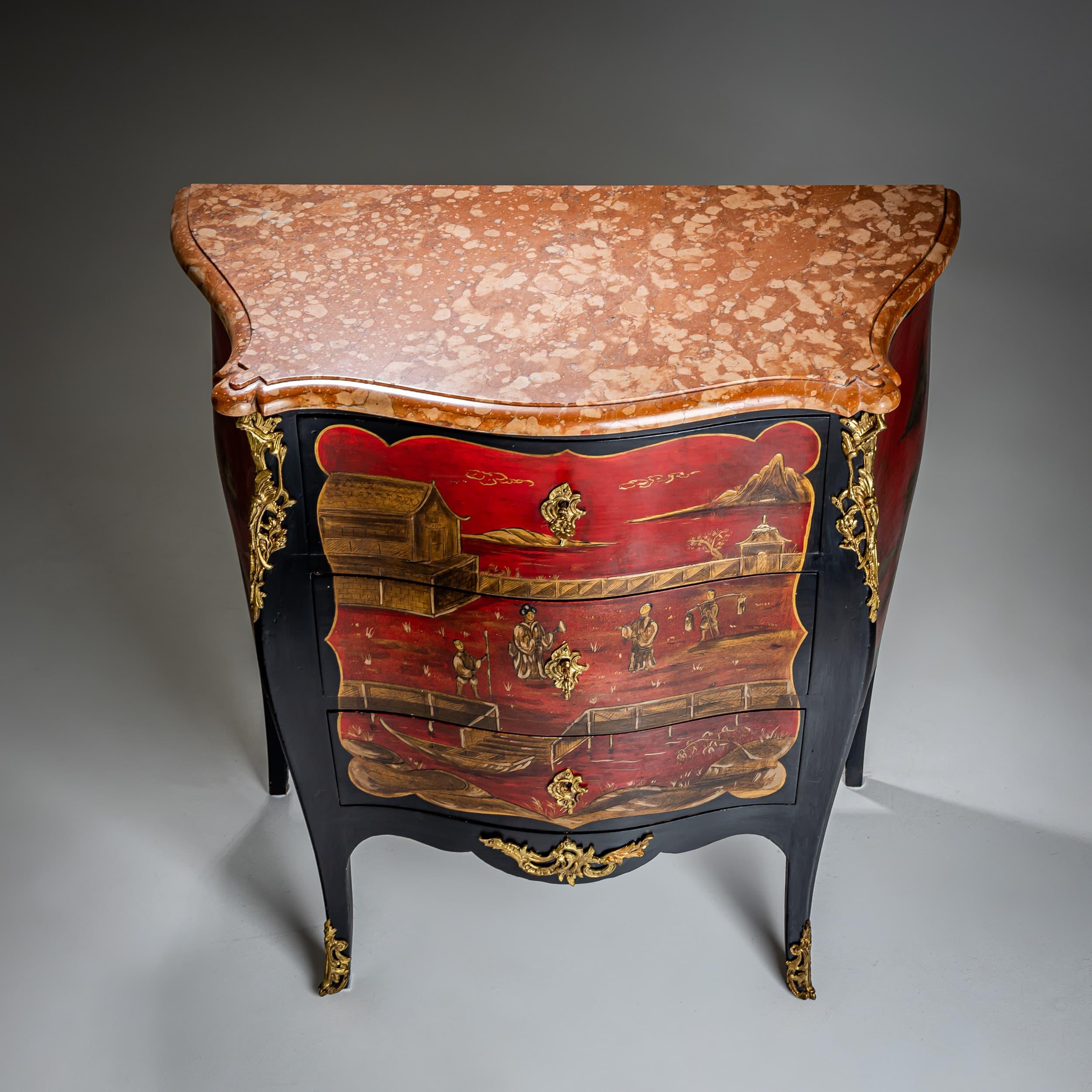 Chinoiseries Commode chinoiseries, 1ère moitié du 20e siècle en vente