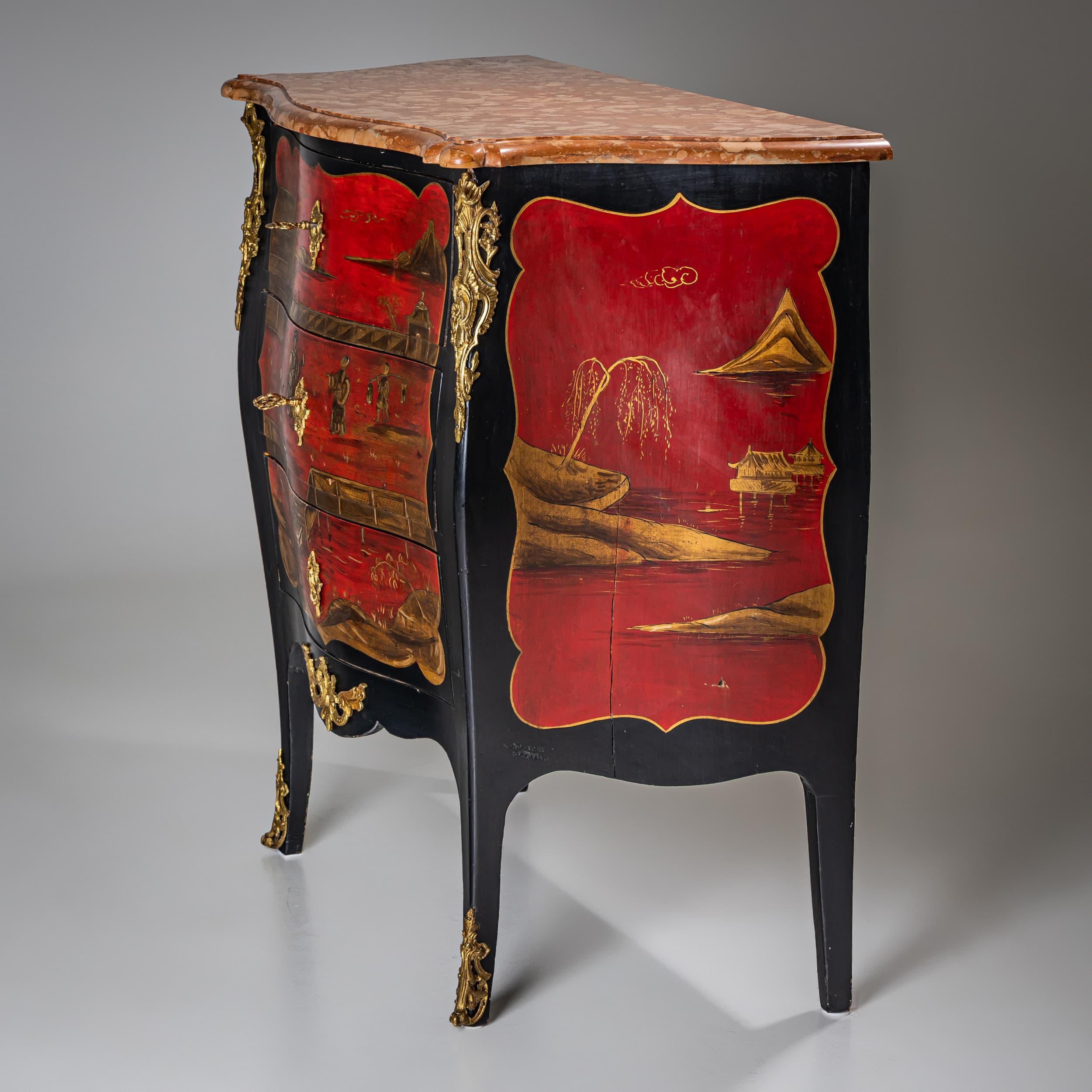 Européen Commode chinoiseries, 1ère moitié du 20e siècle en vente