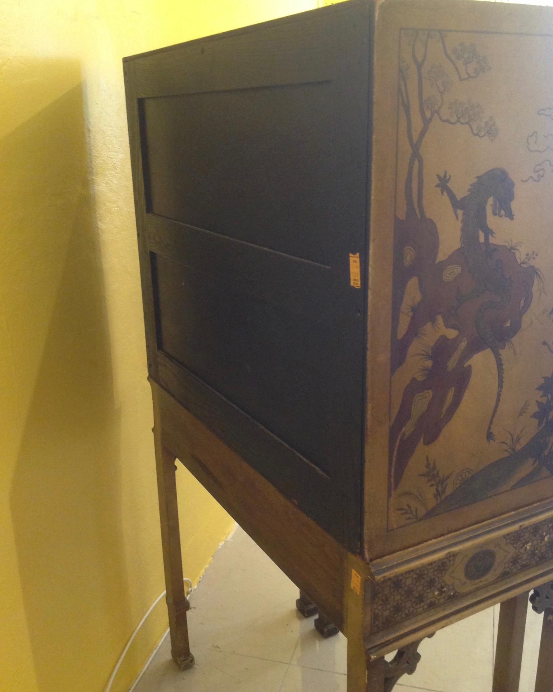 Chinoiserie Chest on Stand 7