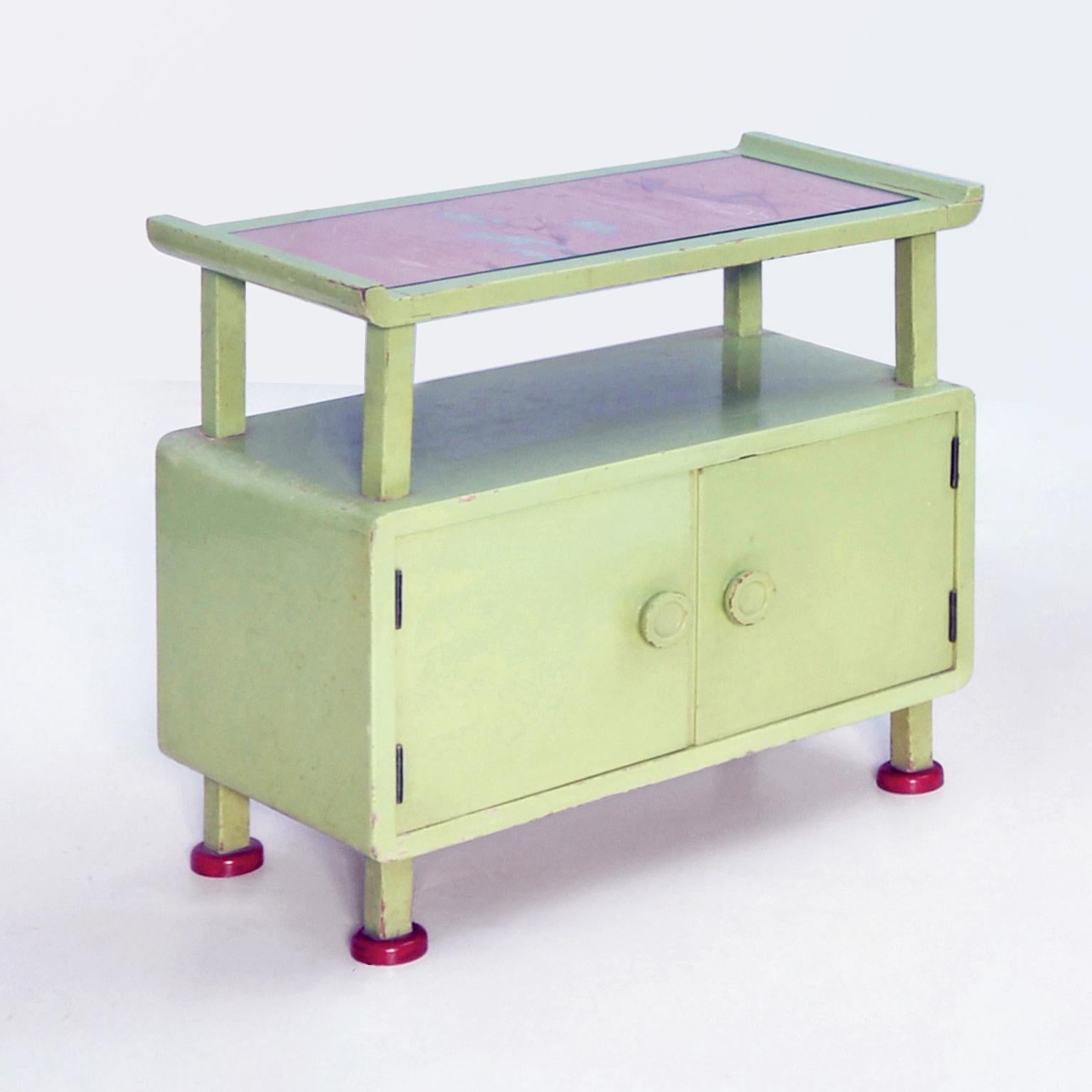 Chinoiserie Children's Bedroom Cabinets, Painted Wood And Glass, Germany, 1920 In Good Condition For Sale In Berlin, DE
