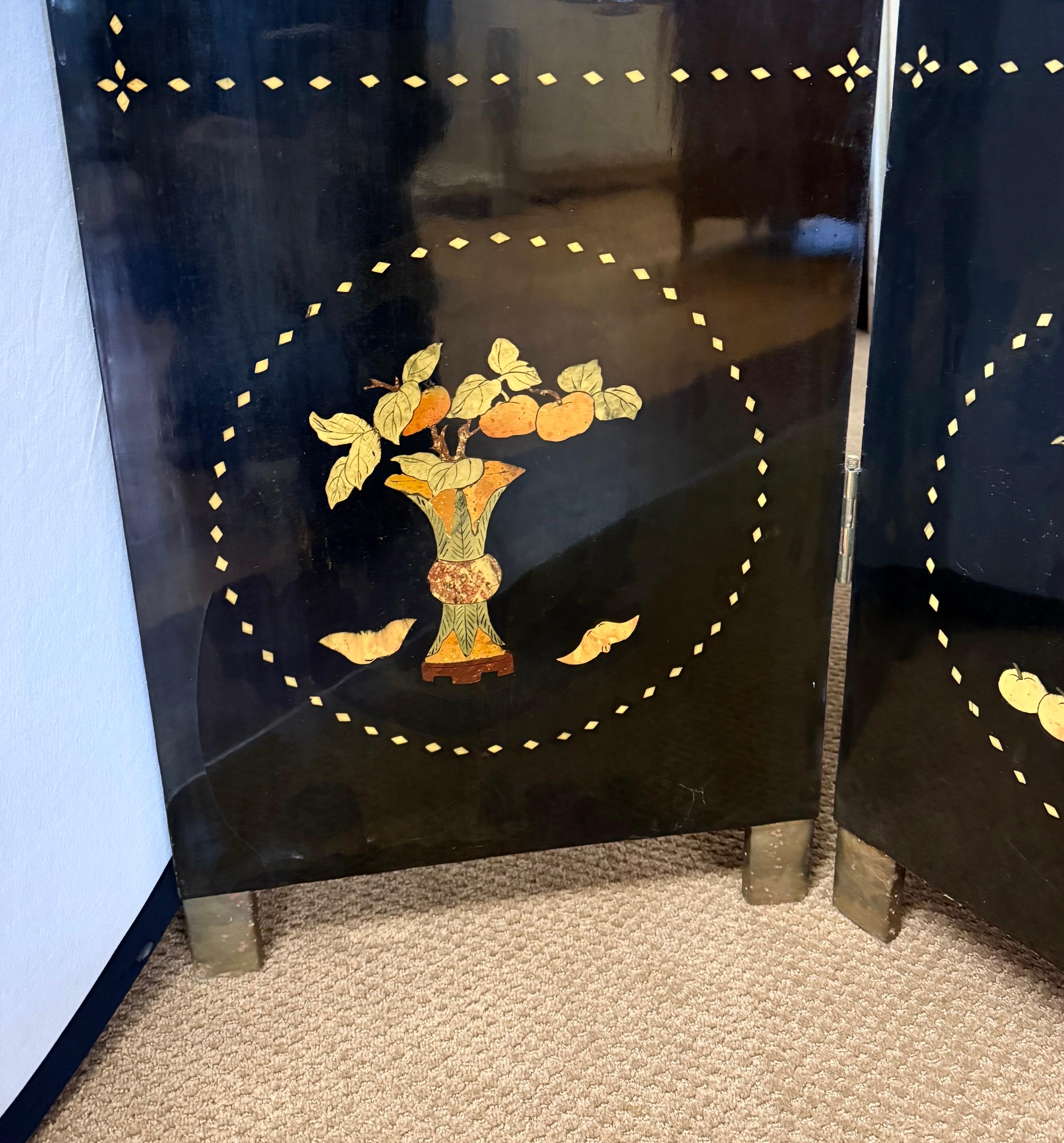 Brass Chinoiserie Chinese Black Lacquered Hand Painted Four Panel Asian Screen Divider For Sale