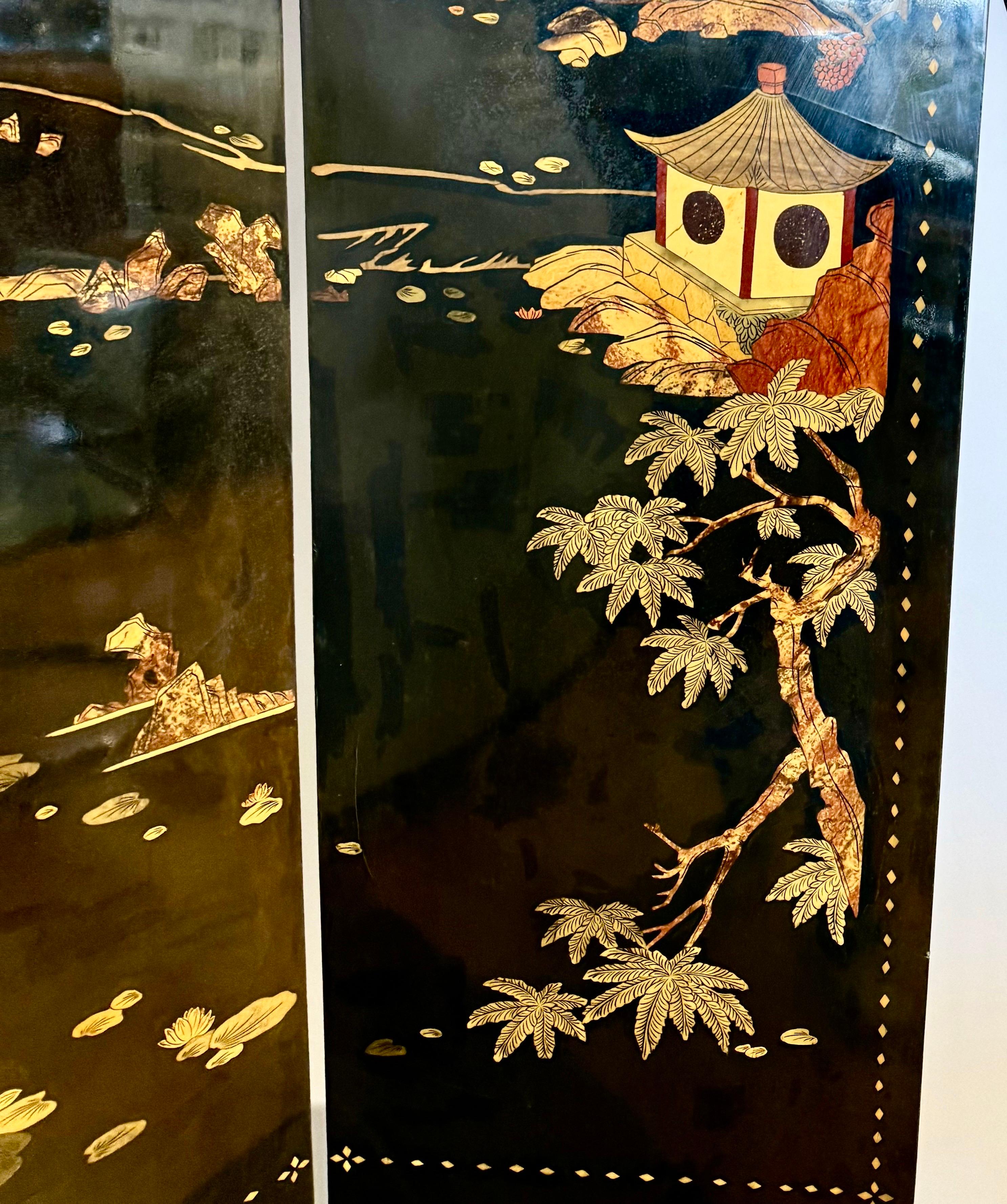 Chinoiserie Chinese Black Lacquered Hand Painted Four Panel Asian Screen Divider For Sale 1