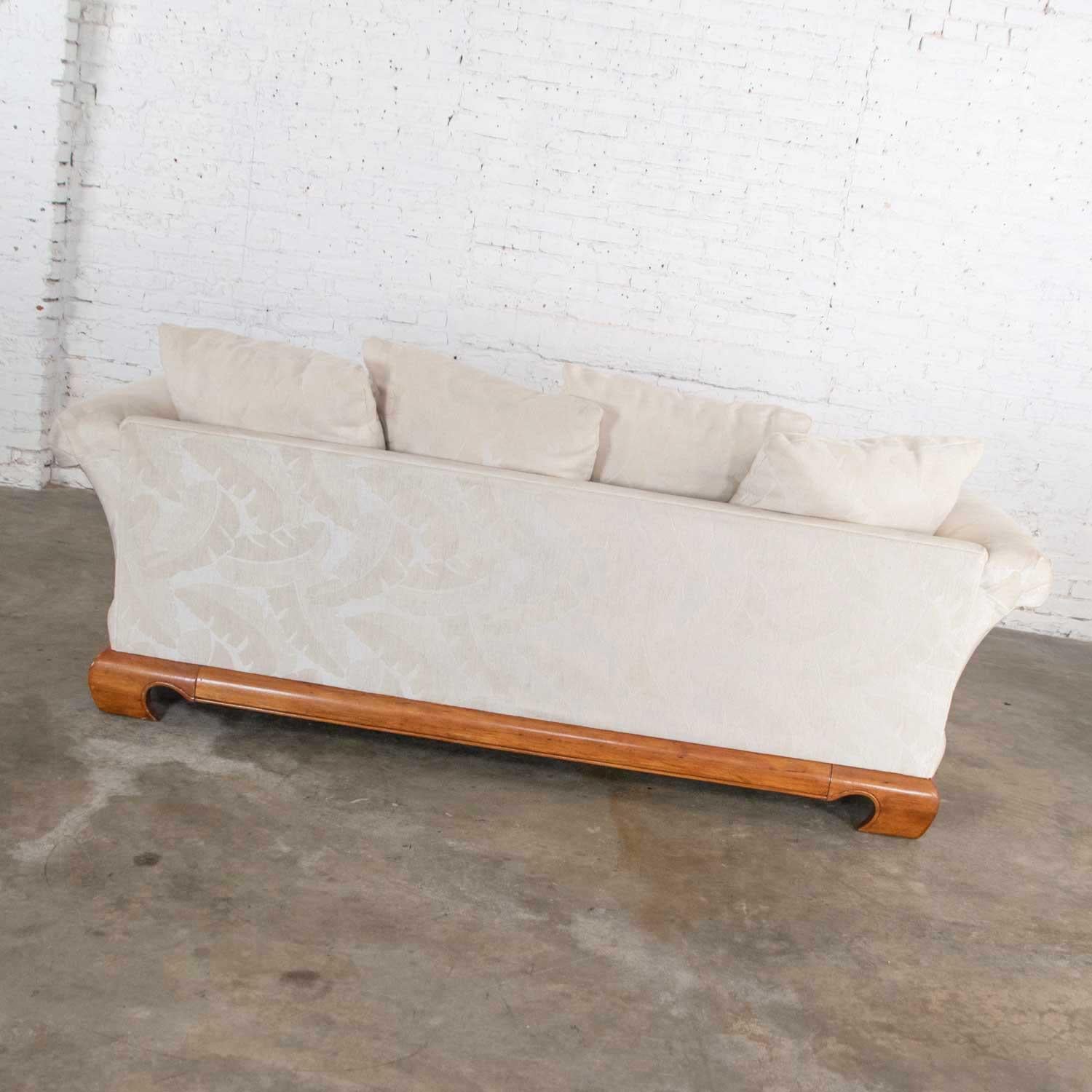 20th Century Chinoiserie Chow Leg Ming Style Sofa by Schnadig International Furniture