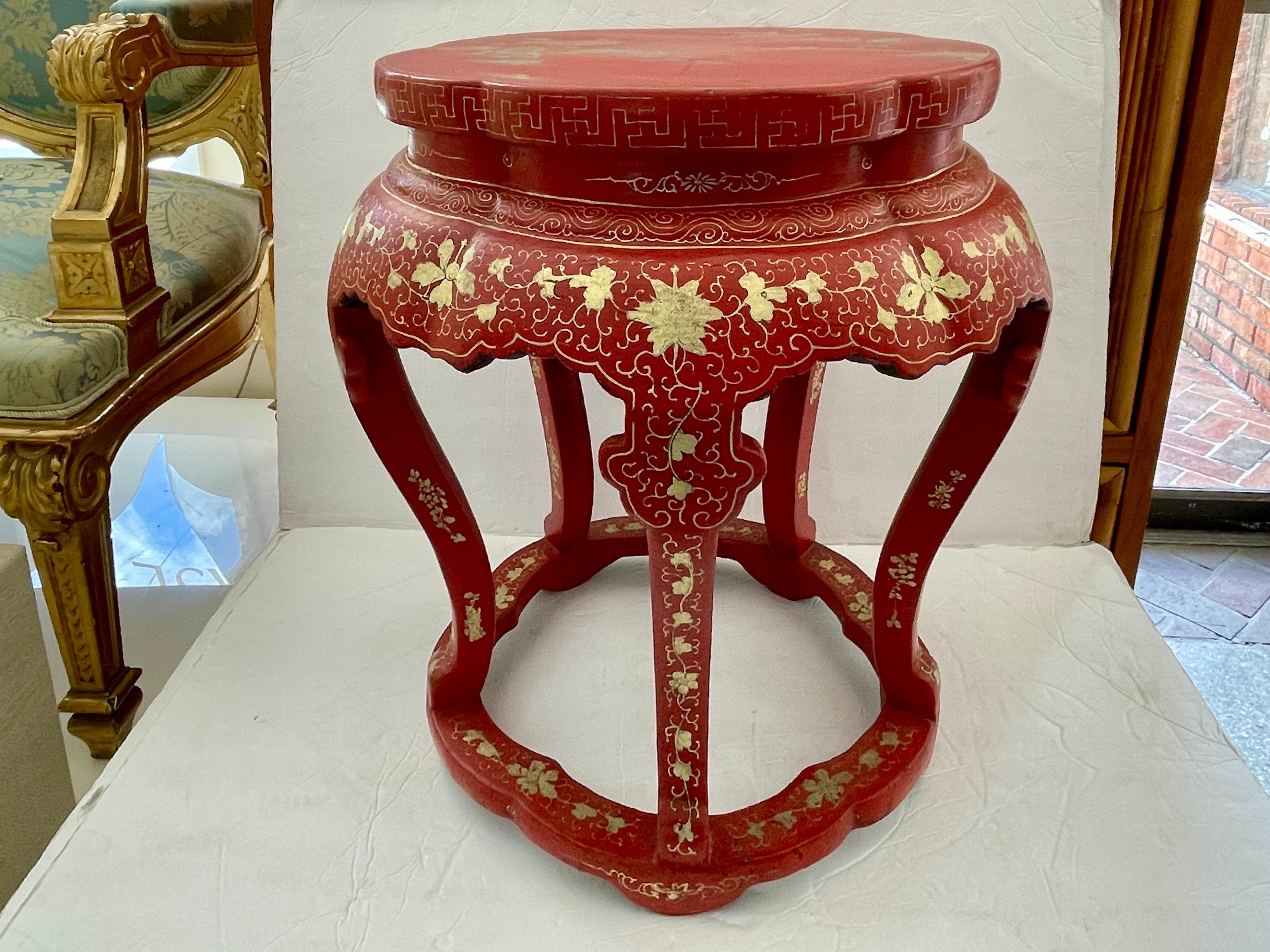 Chinoiserie Cocktail Table in Original Finish For Sale 2