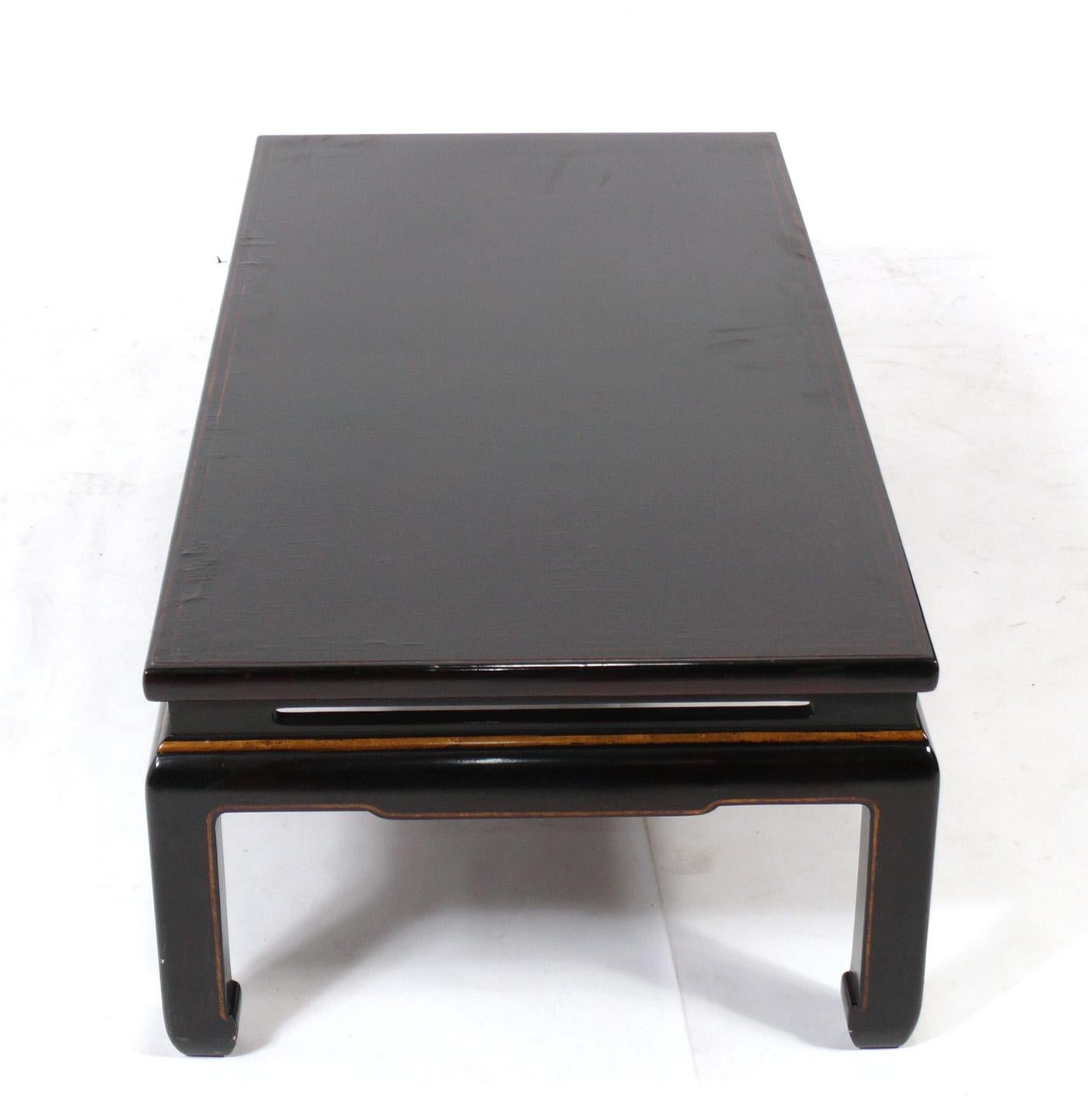 Chinese Chinoiserie Coffee Table in Deep Brown Lacquer
