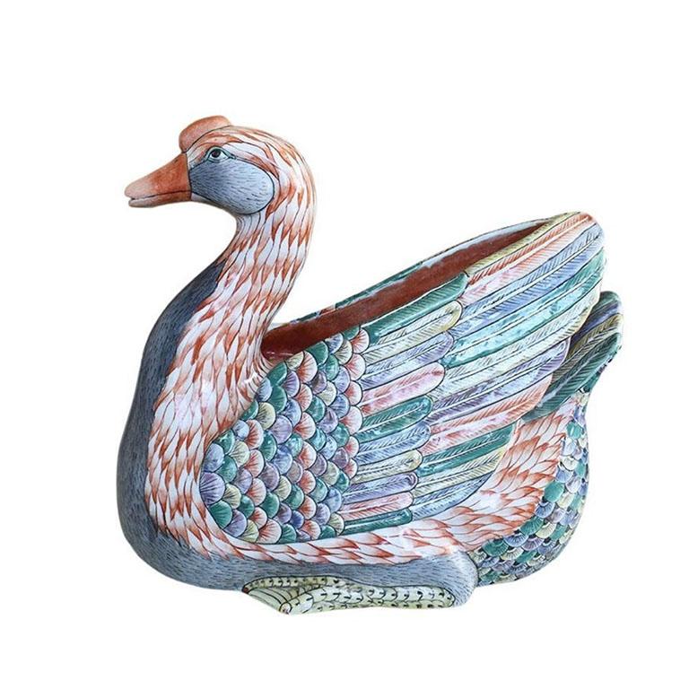 Chinoiserie Colorful Large Ceramic Hand-Painted Swan or Goose Bird Statue In Good Condition For Sale In Oklahoma City, OK