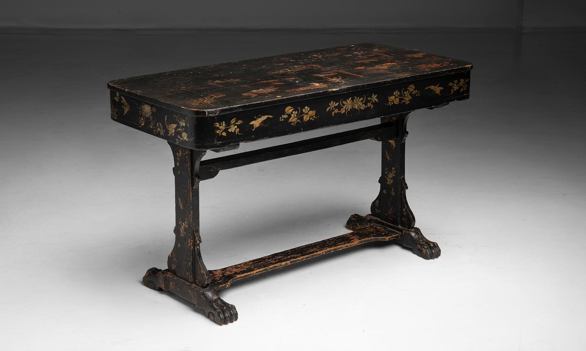 Console Chinoiserie, Angleterre circa 1900 Bon état - En vente à Culver City, CA