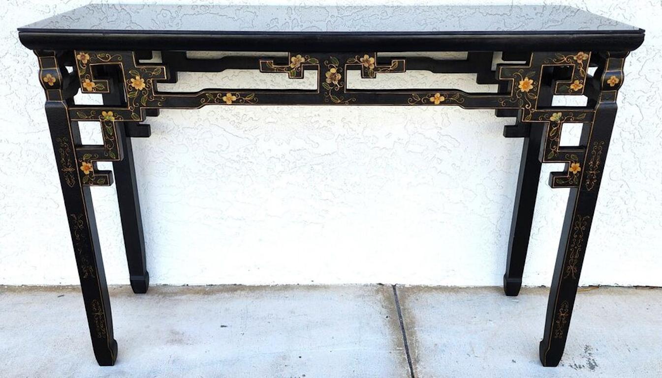 Chinoiserie Console Table Altar Hand Painted For Sale 3
