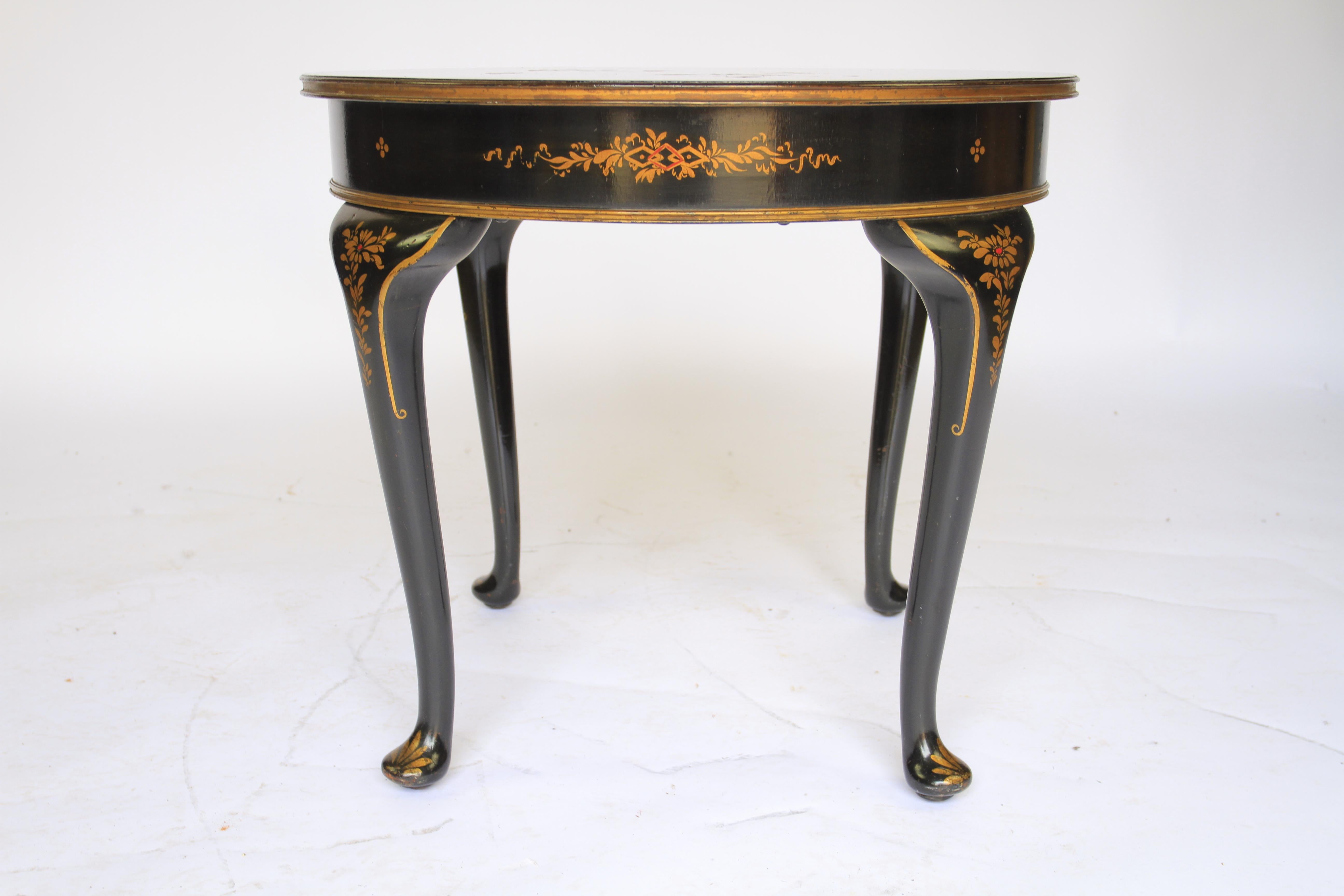 Lacquered Chinoiserie decorated coffee table circa 1930s For Sale