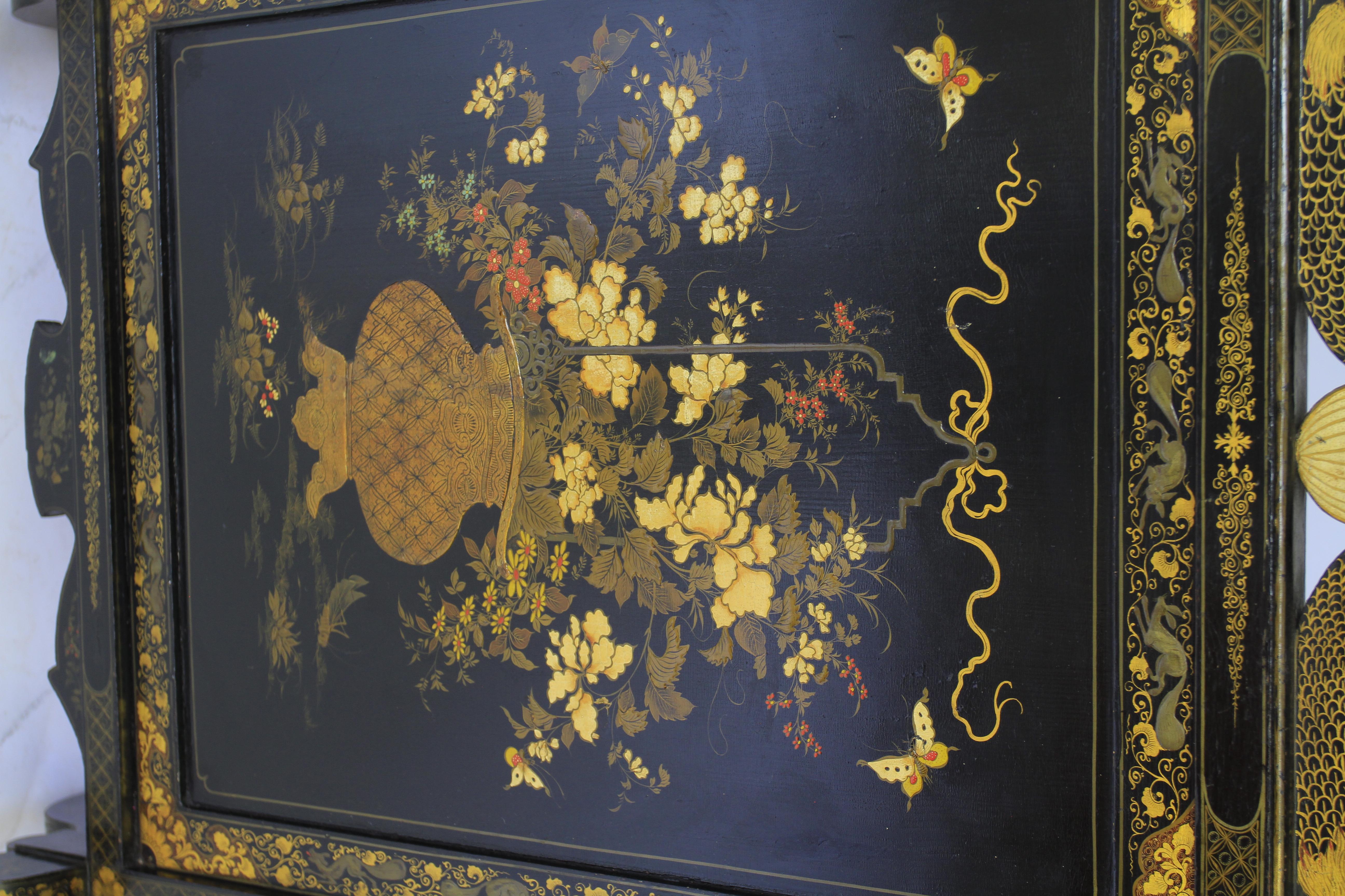 Early 20th Century Chinoiserie Decorated fire screen circa 1900 For Sale